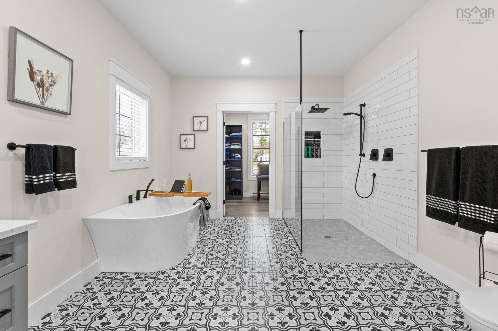 $649,000.00: 139 Belle Drive, Meadowvale