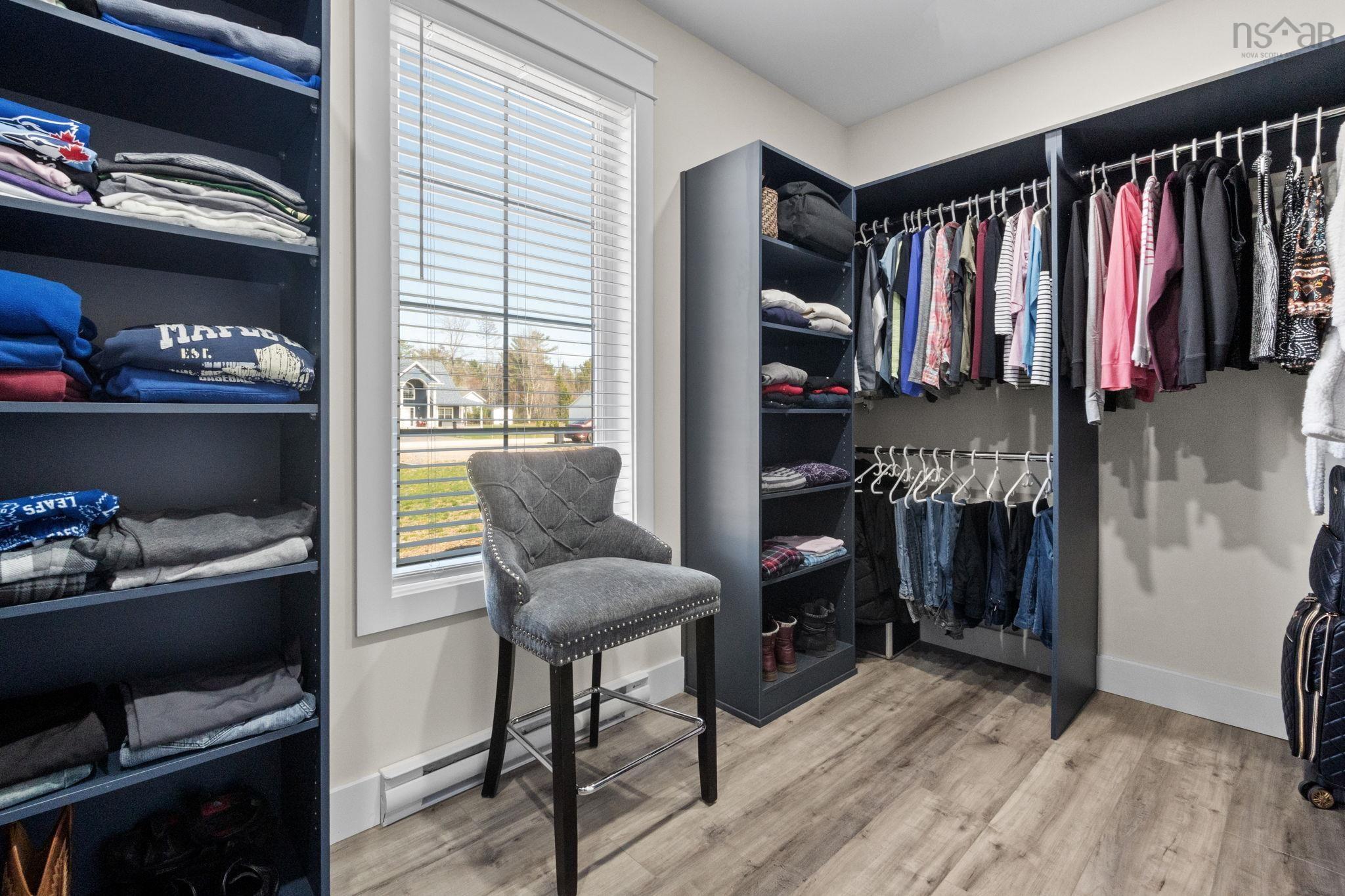 $649,000.00: 139 Belle Drive, Meadowvale