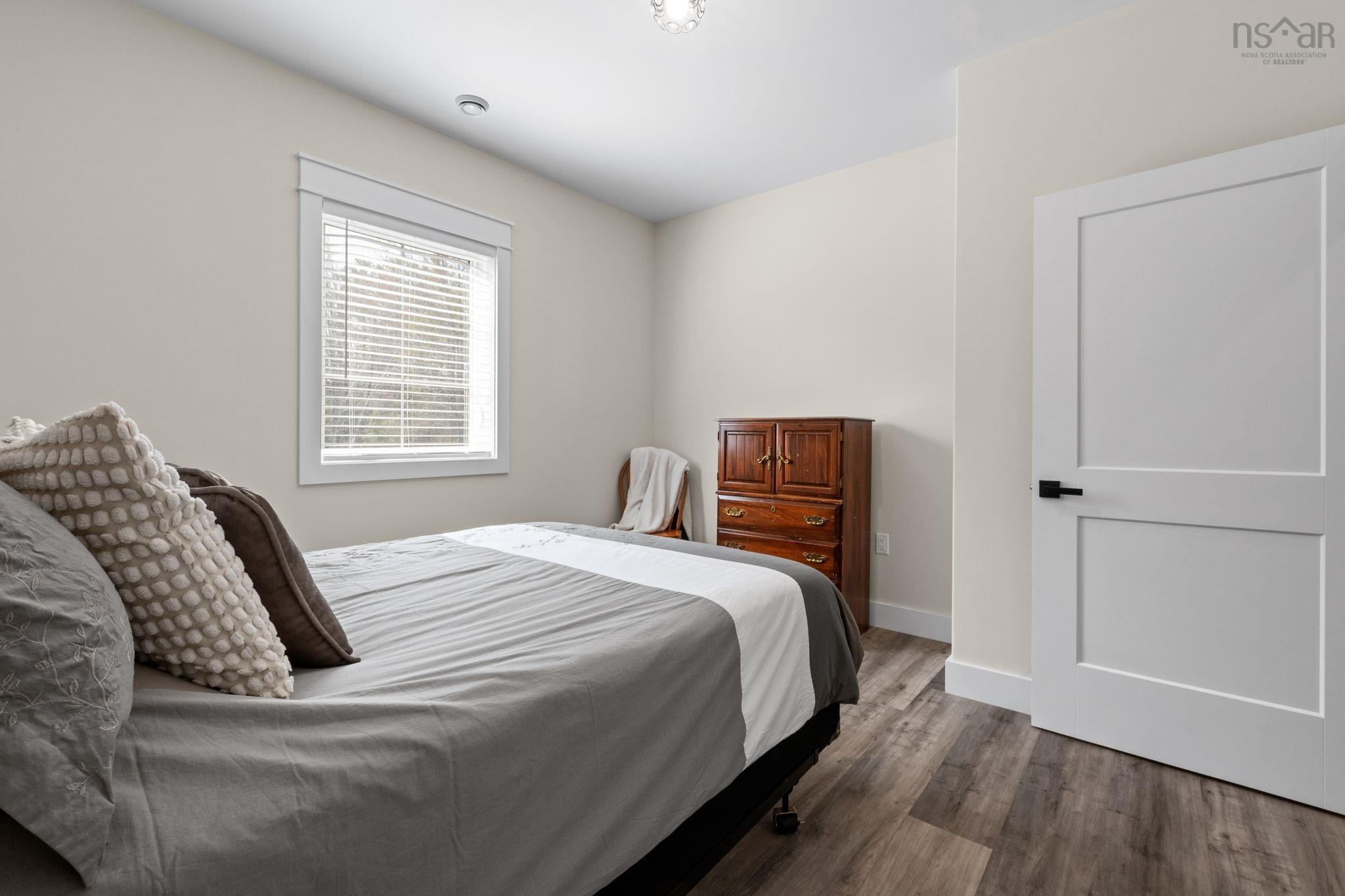 $649,000.00: 139 Belle Drive, Meadowvale