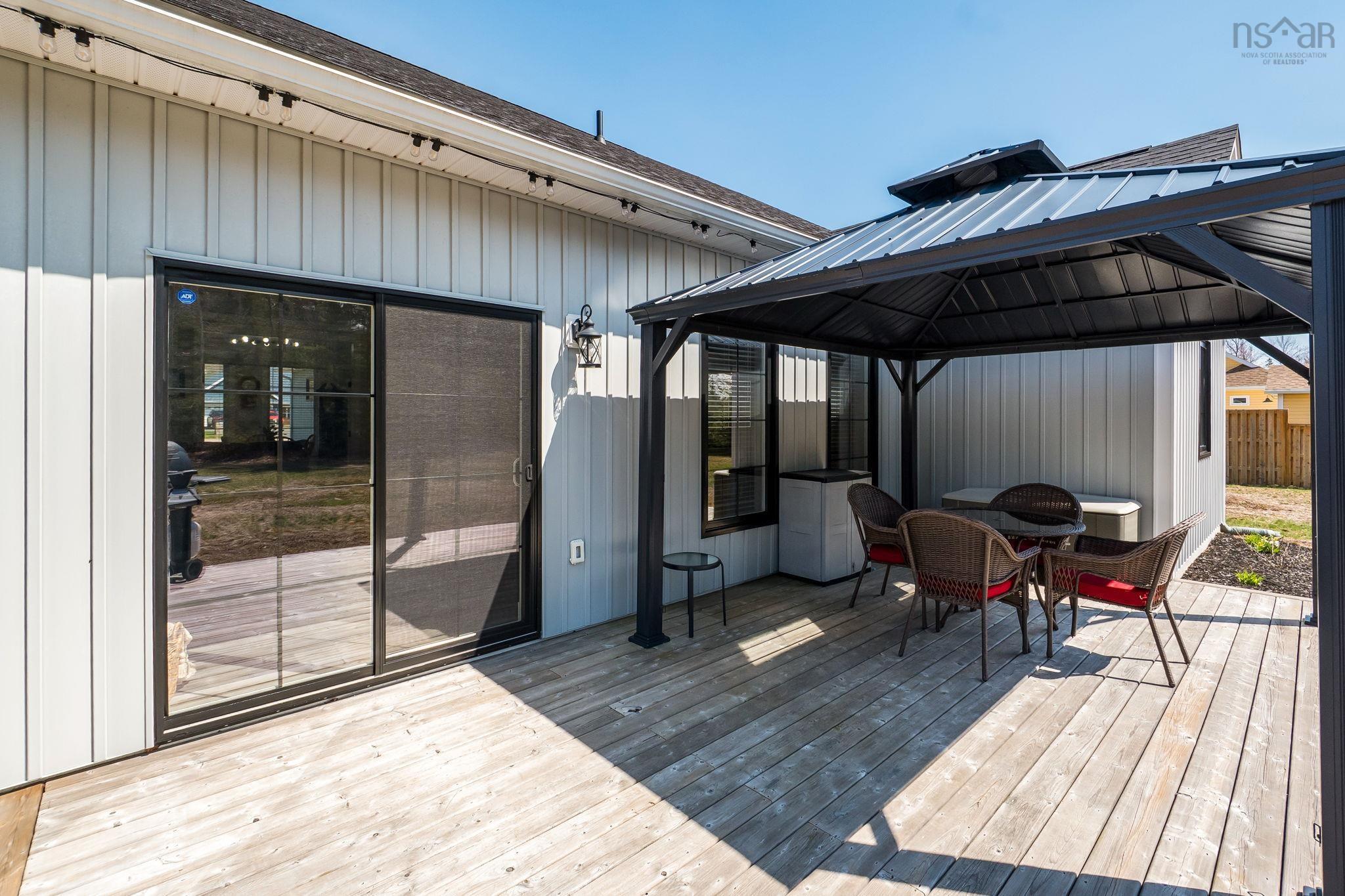 $649,000.00: 139 Belle Drive, Meadowvale