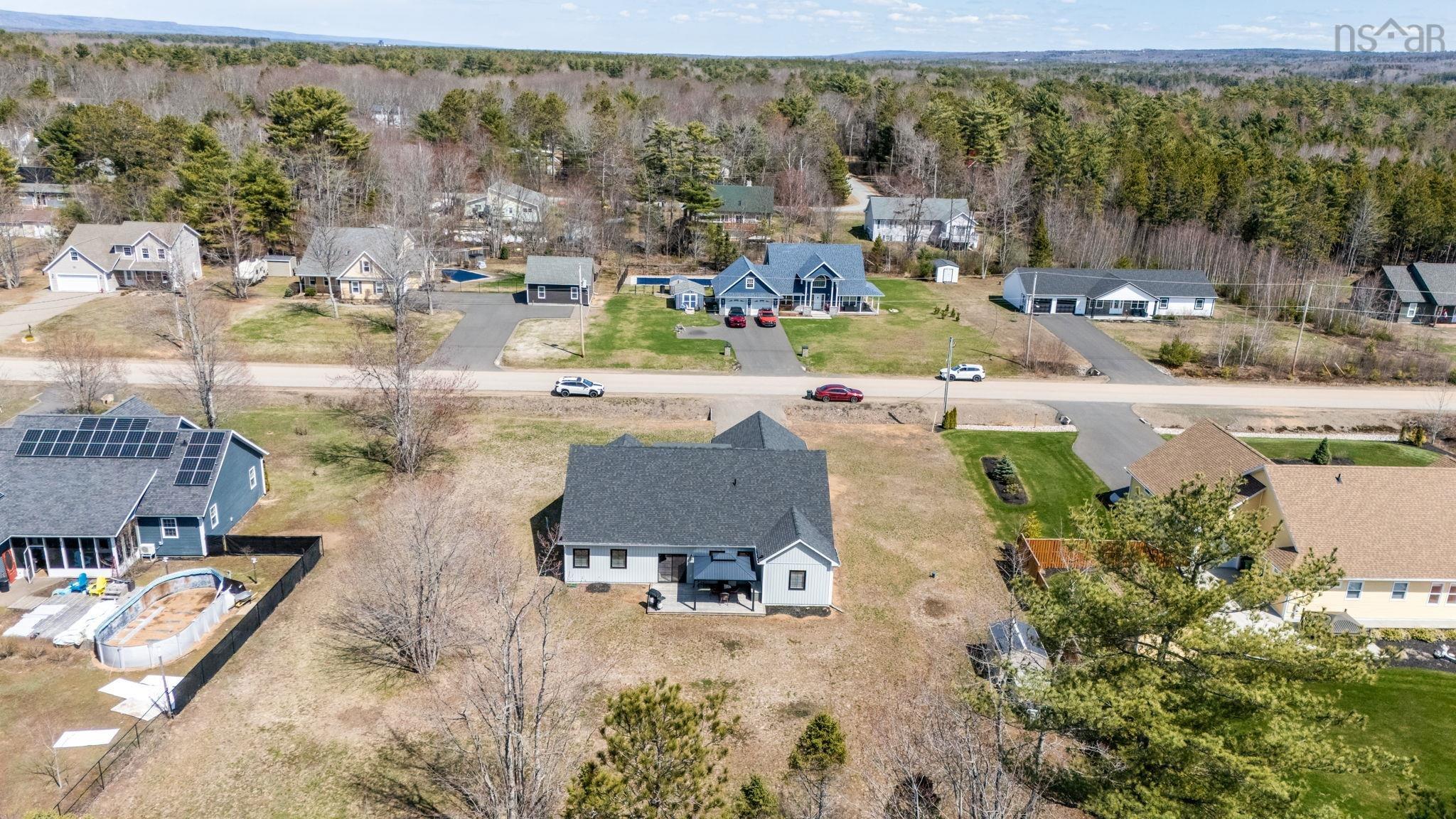 $649,000.00: 139 Belle Drive, Meadowvale