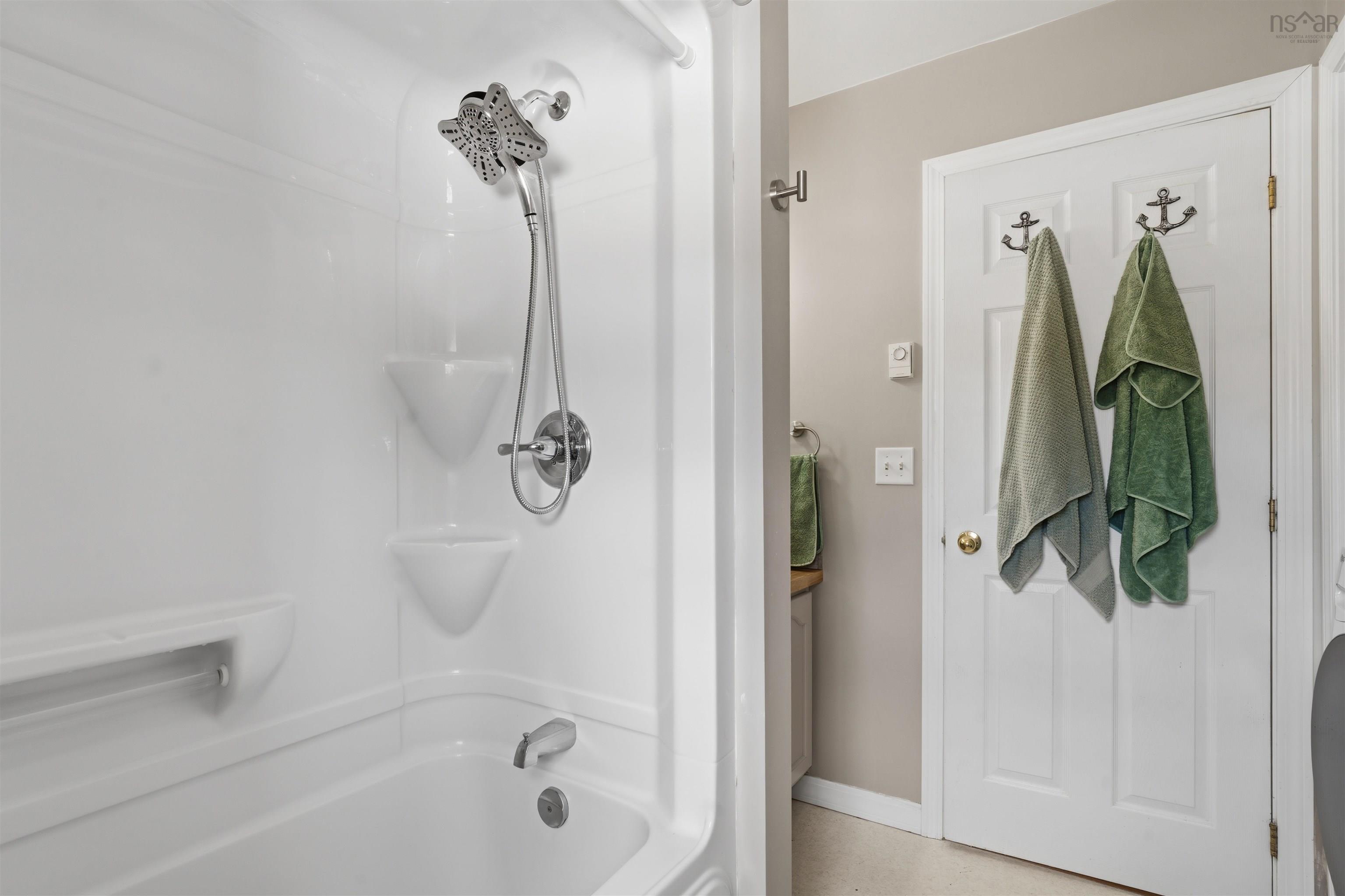 $464,900.00: 5 Osoogoone Lane, Clam Bay