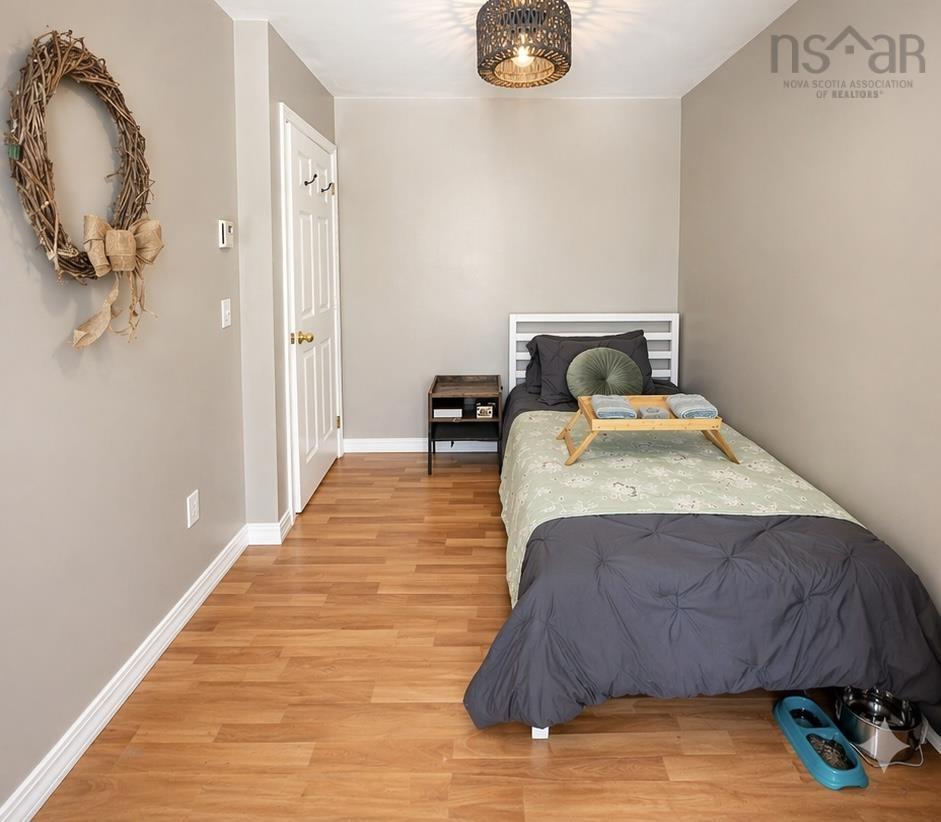 $464,900.00: 5 Osoogoone Lane, Clam Bay