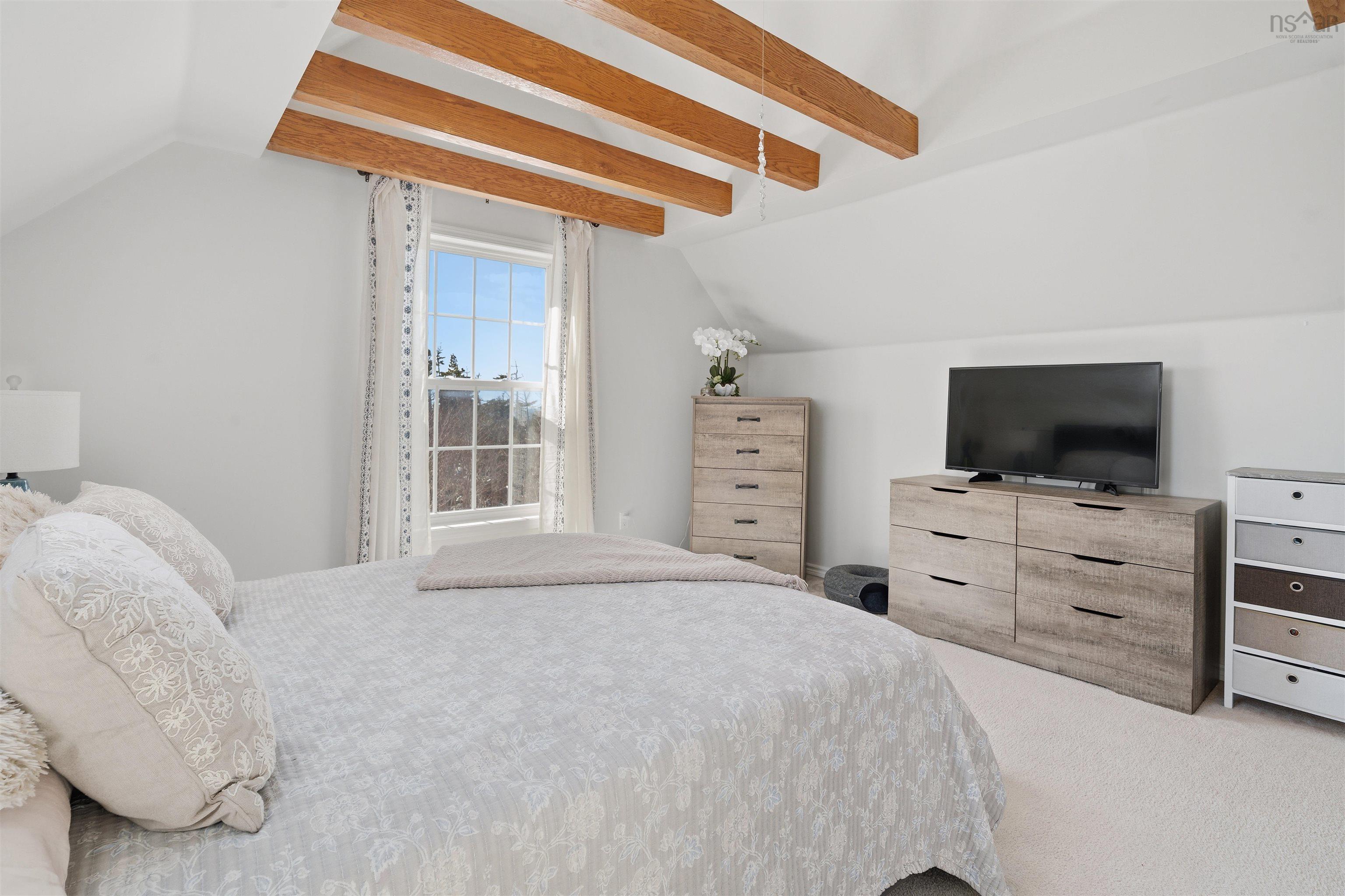 $464,900.00: 5 Osoogoone Lane, Clam Bay