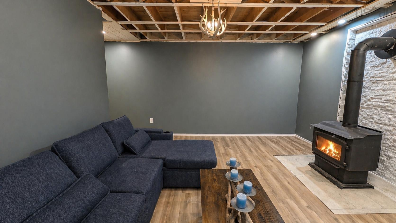 $464,900.00: 5 Osoogoone Lane, Clam Bay