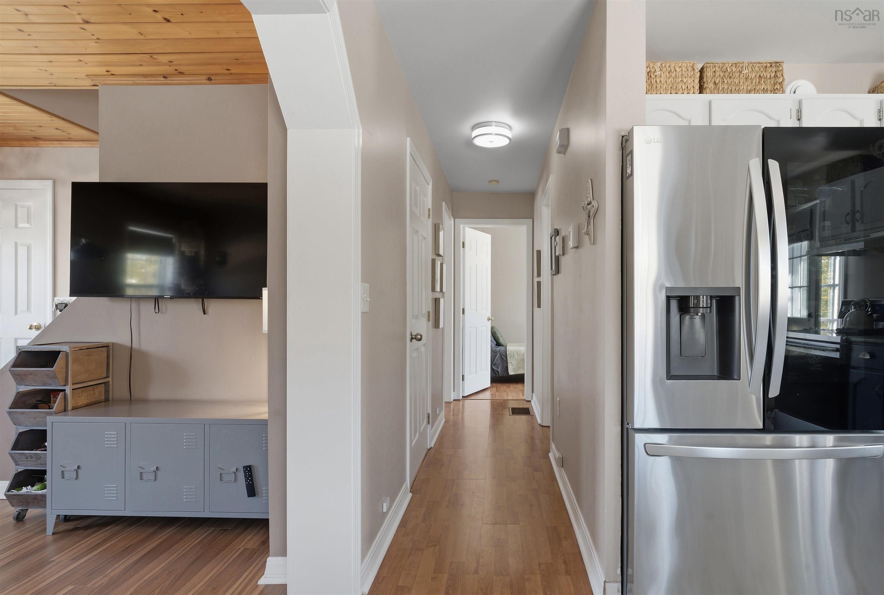 $464,900.00: 5 Osoogoone Lane, Clam Bay