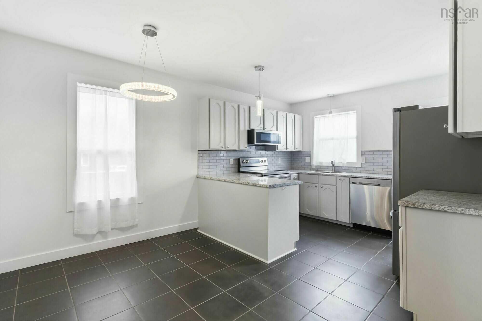 $499,900.00: 52 Shrewsbury Road, Dartmouth