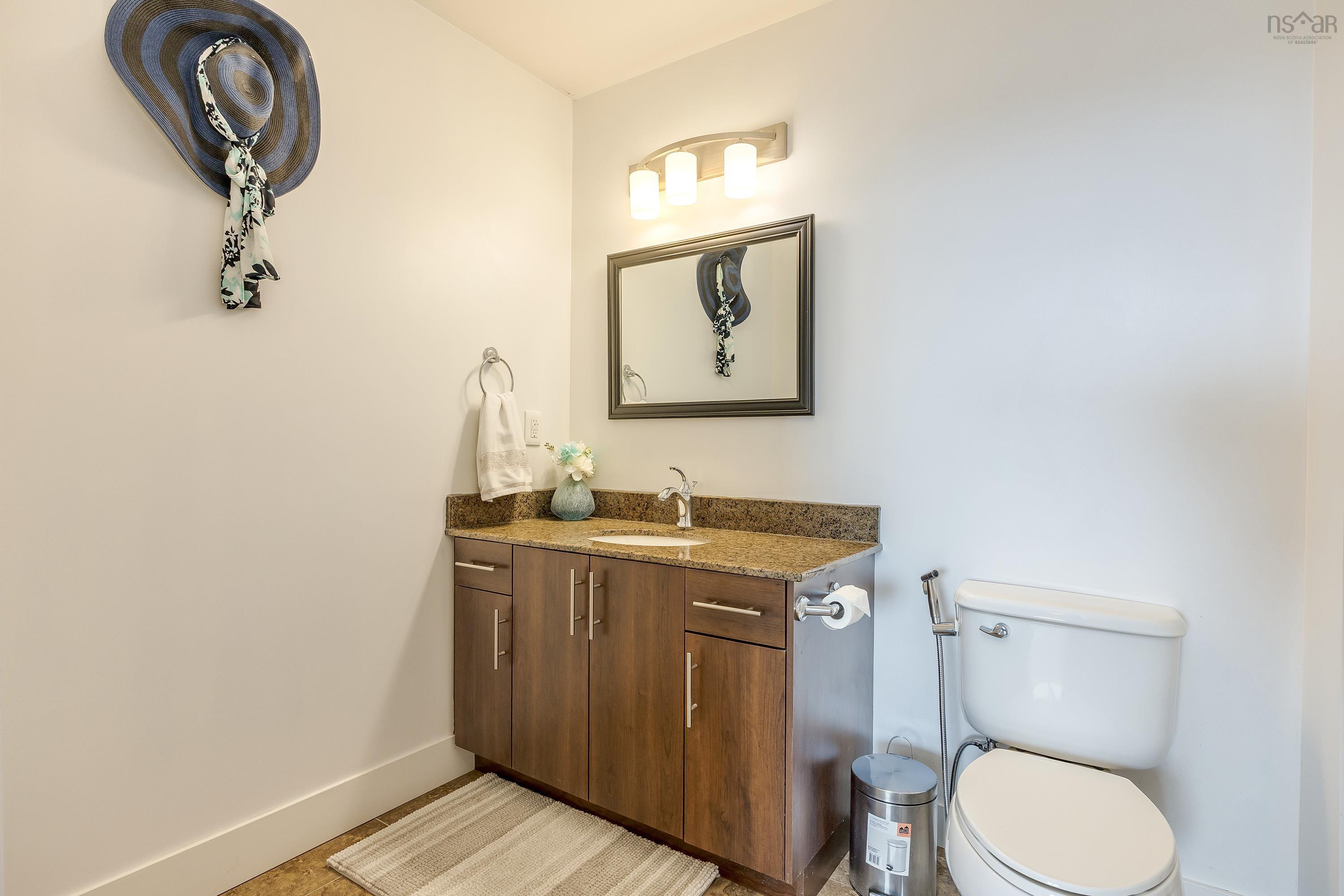 $519,900.00: 1004 3471 Dutch Village Road, Halifax