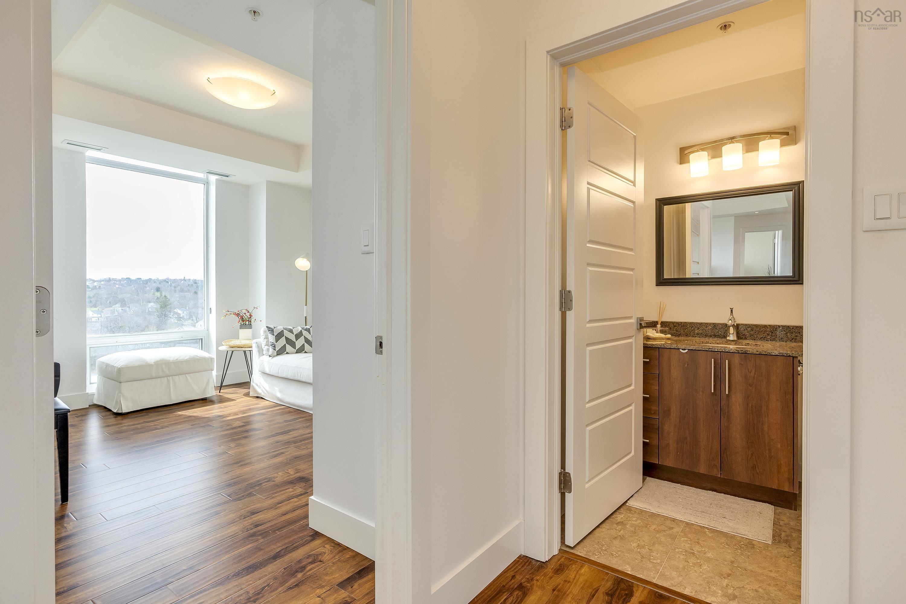 $519,900.00: 1004 3471 Dutch Village Road, Halifax