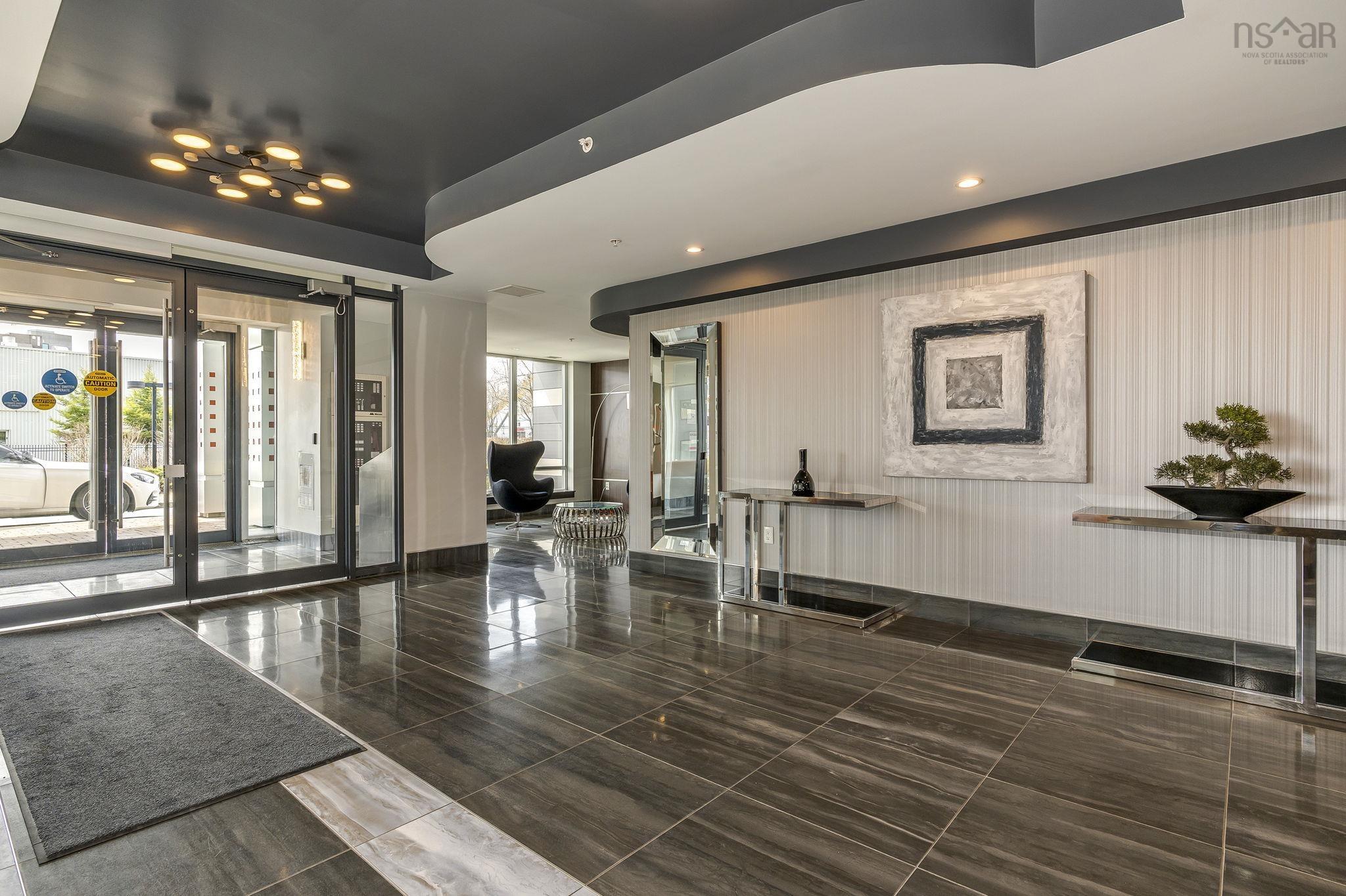 $519,900.00: 1004 3471 Dutch Village Road, Halifax