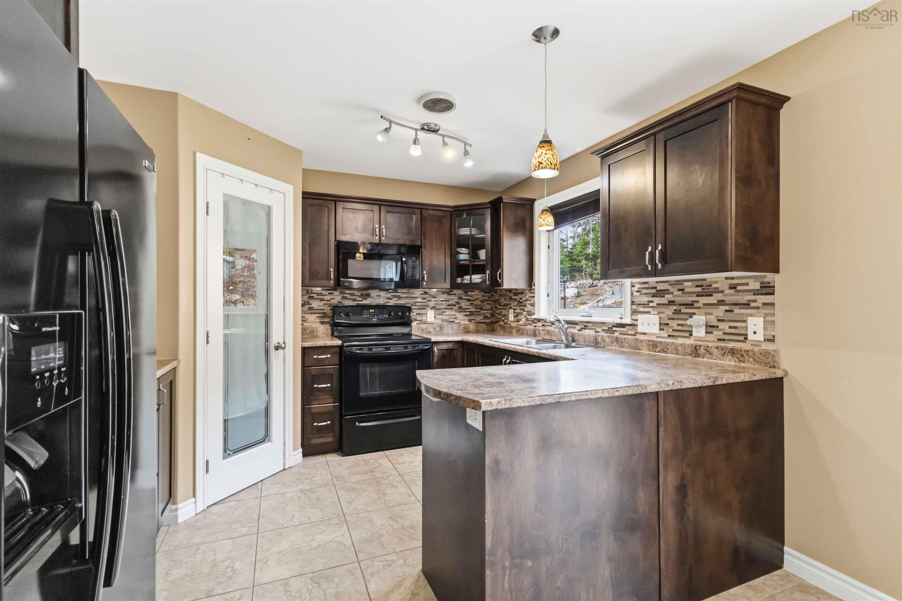 $449,900.00: 33 Riverwood Drive, Timberlea