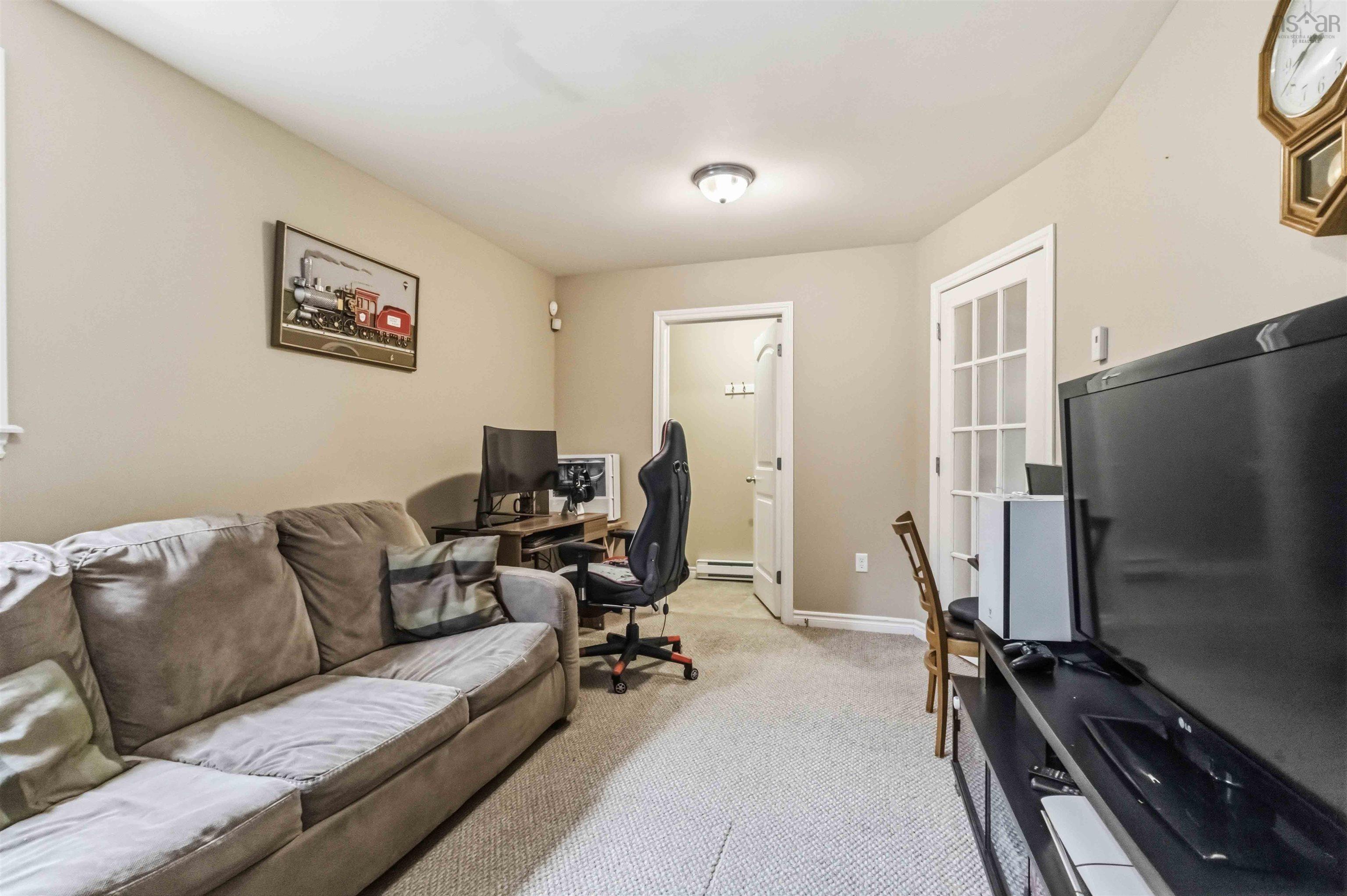 $449,900.00: 33 Riverwood Drive, Timberlea