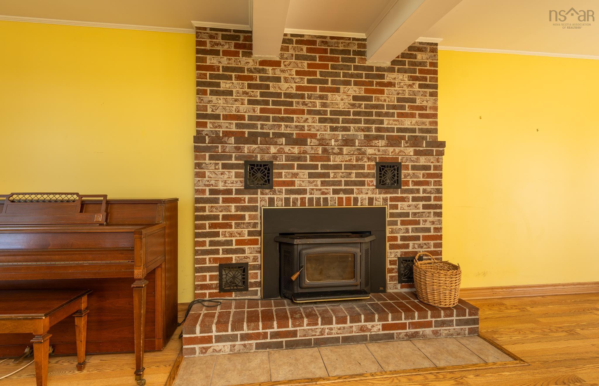 $379,000.00: 74 Dearman Drive, Milton Highlands