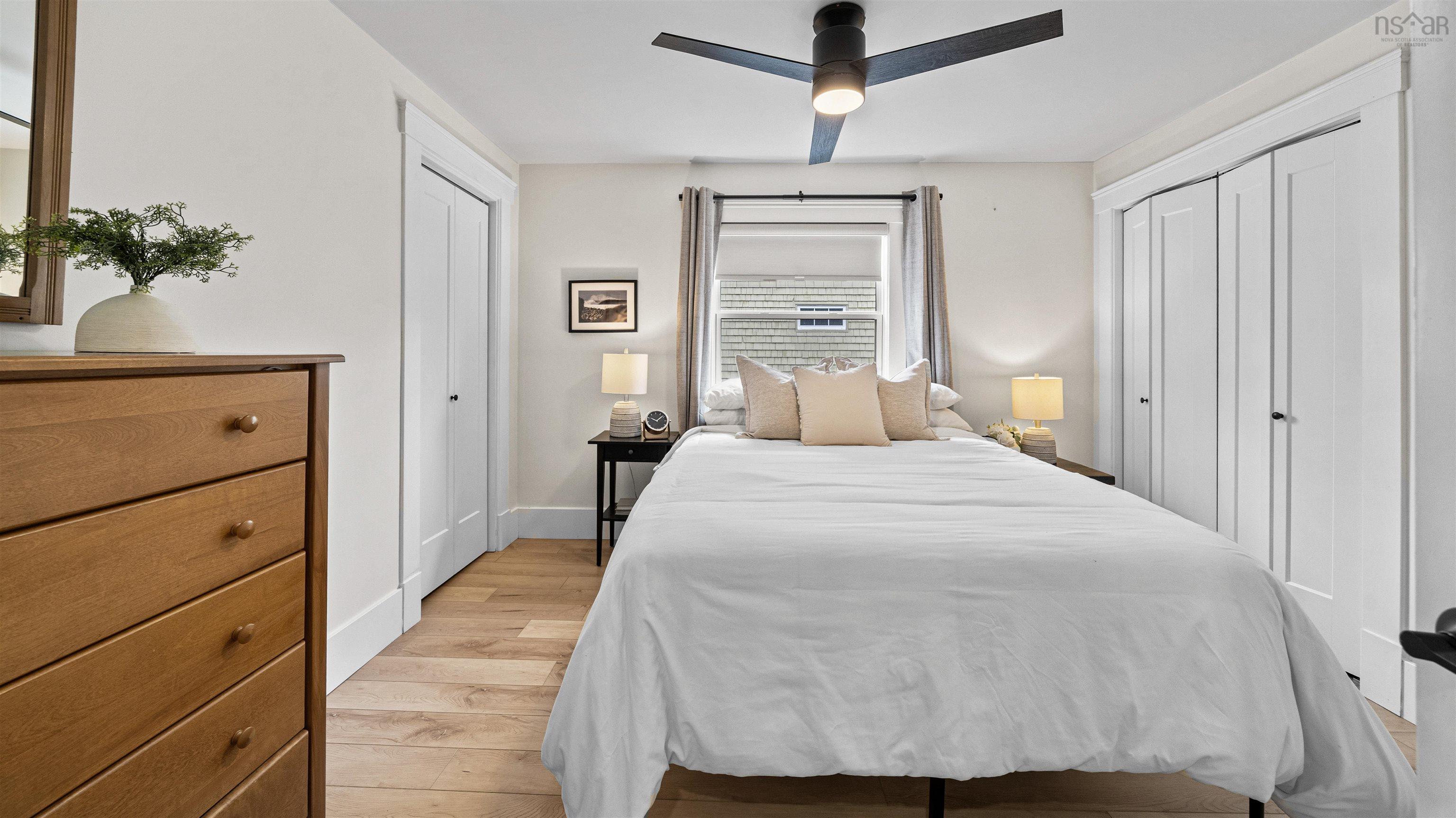 $839,900.00: 6441/6443 Summit Street, Halifax