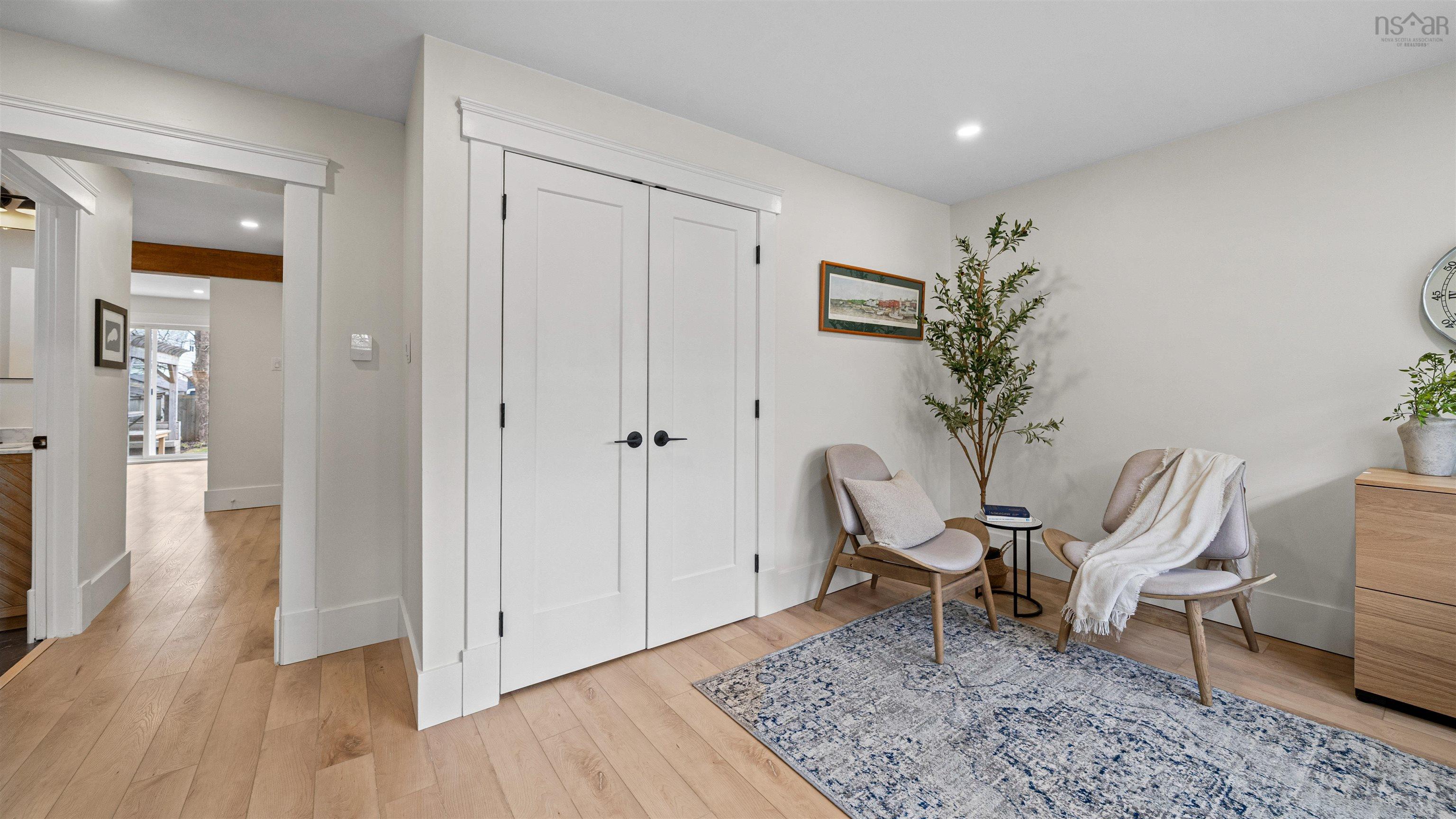 $839,900.00: 6441/6443 Summit Street, Halifax