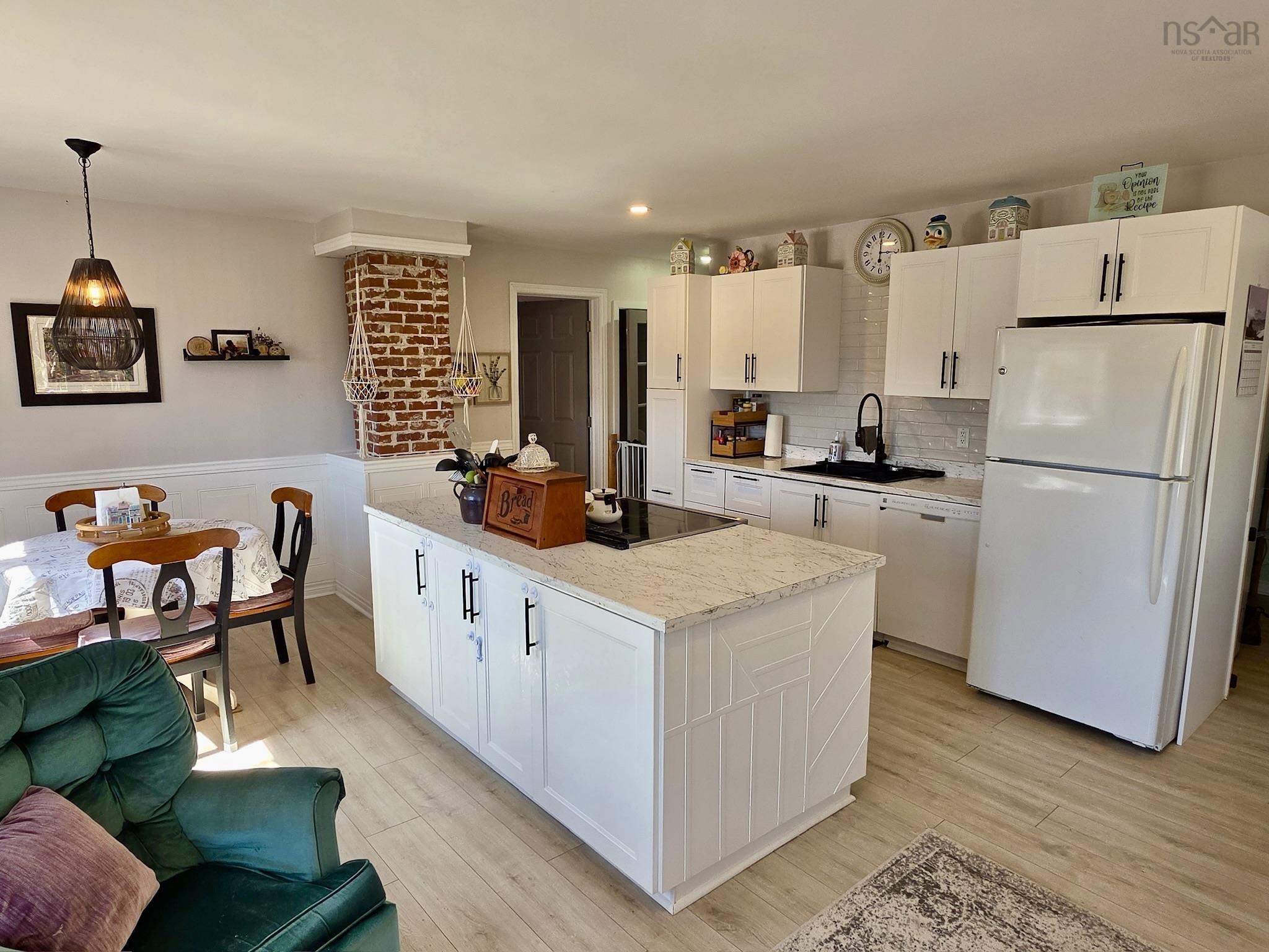 553 Beaverbank, Beaver Bank, NS (MLS 202608414)