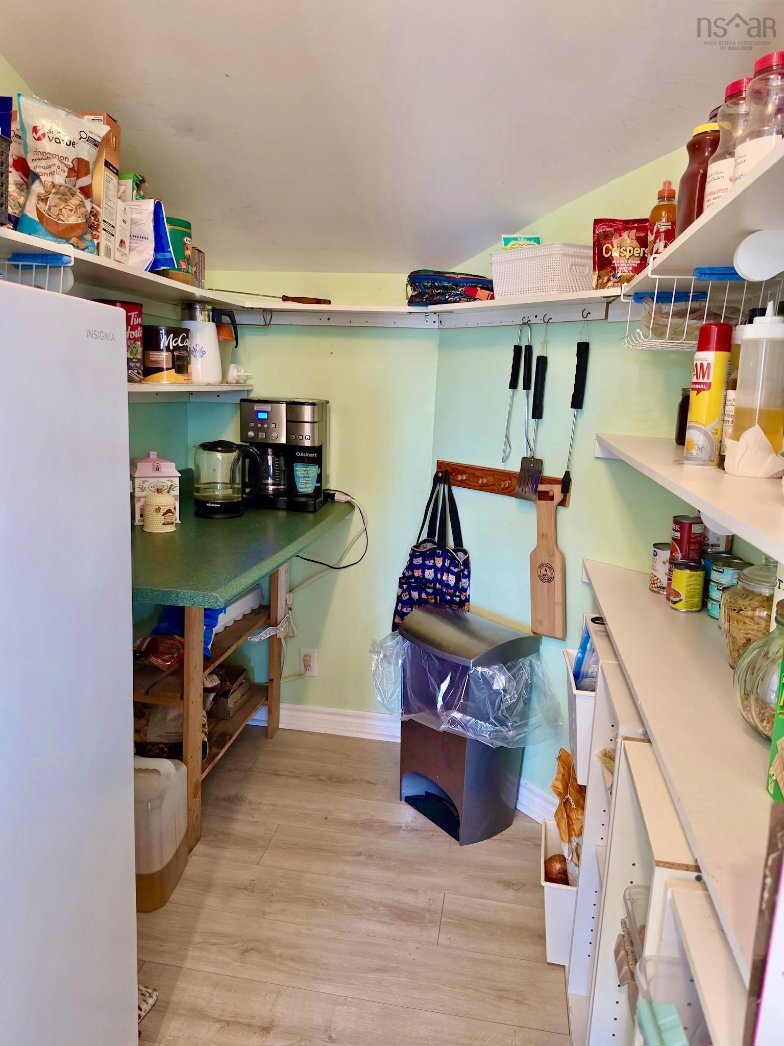 $523,800.00: 553 Beaverbank, Beaver Bank