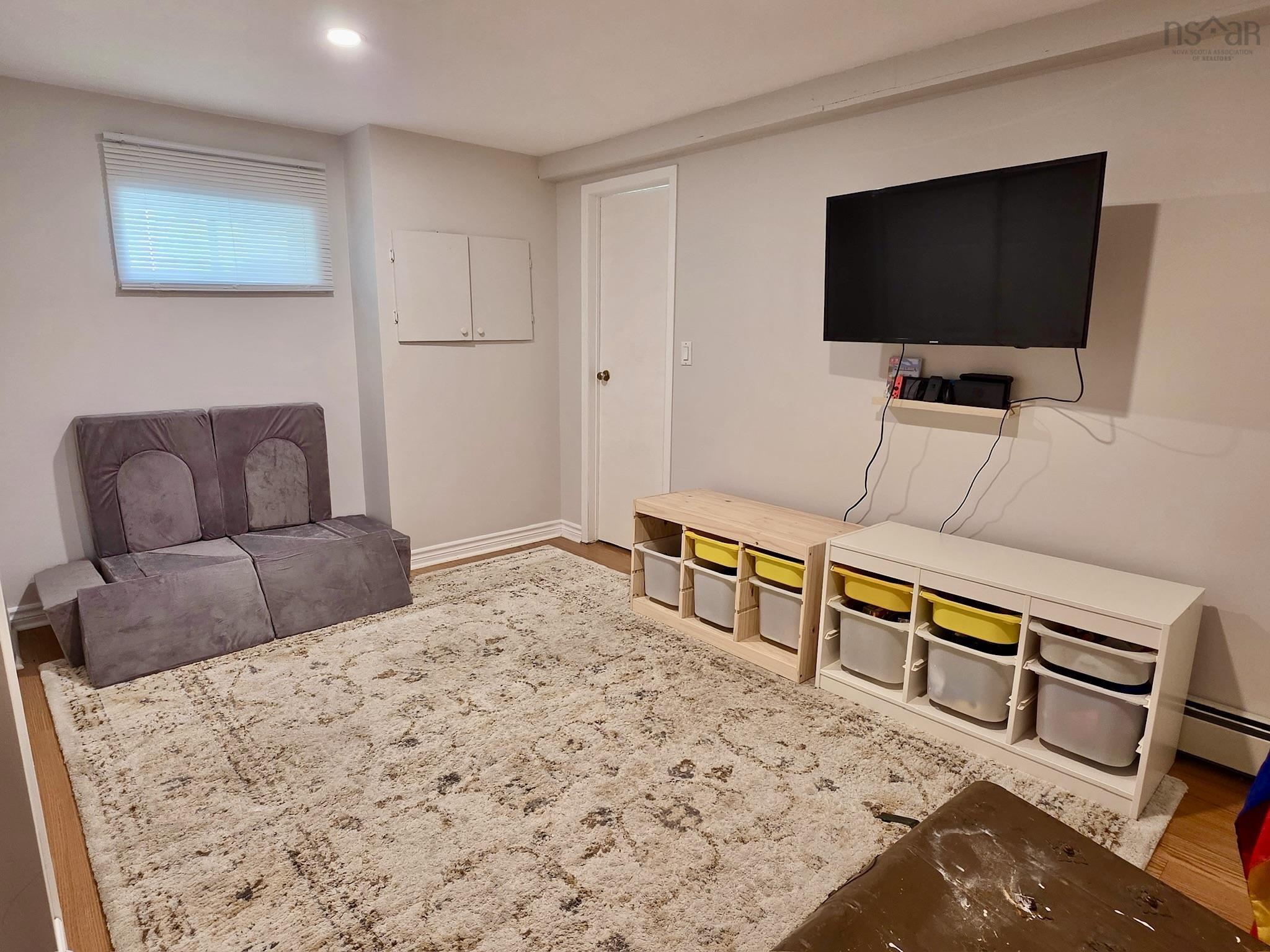 $523,800.00: 553 Beaverbank, Beaver Bank