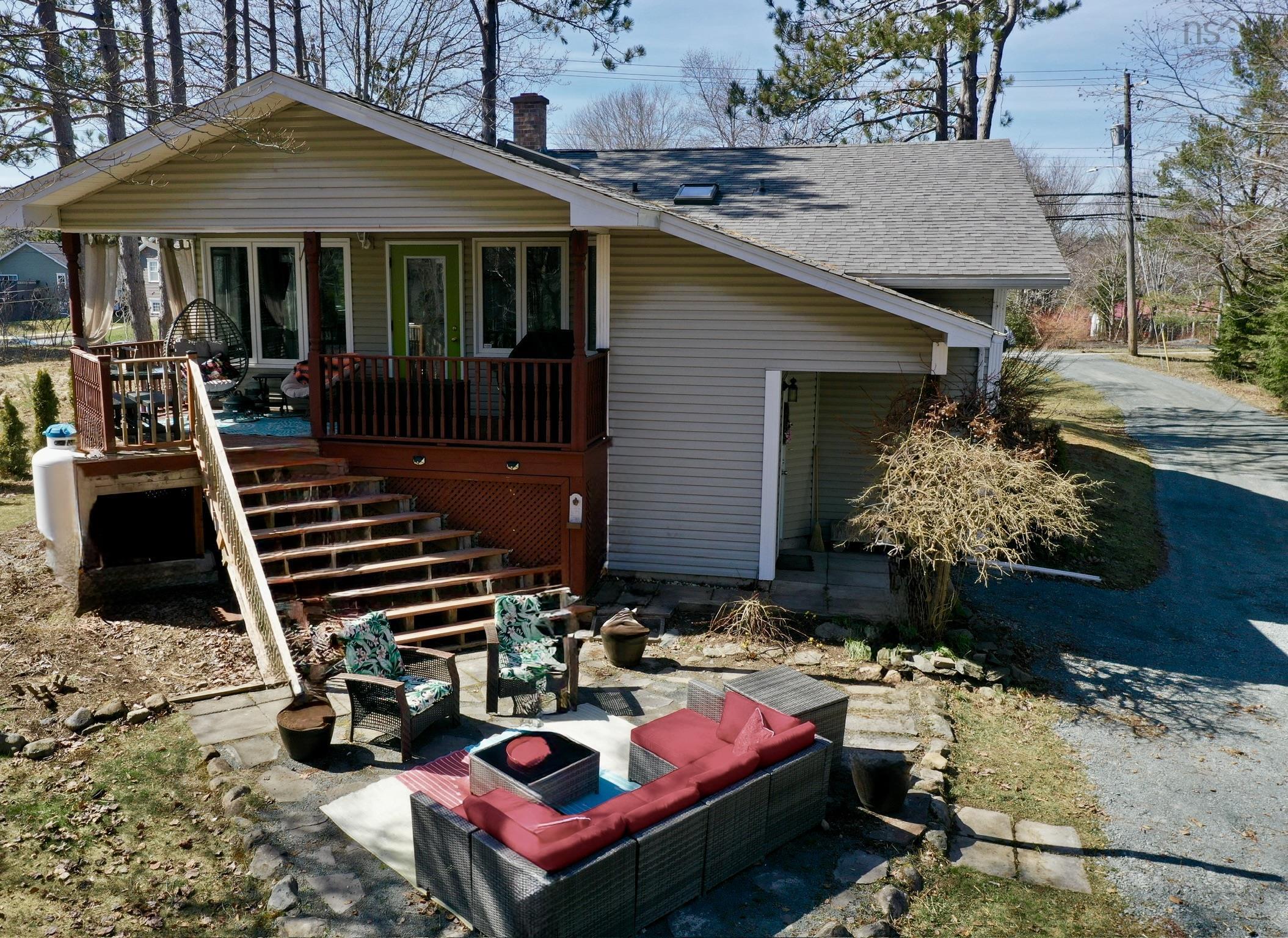 $523,800.00: 553 Beaverbank, Beaver Bank