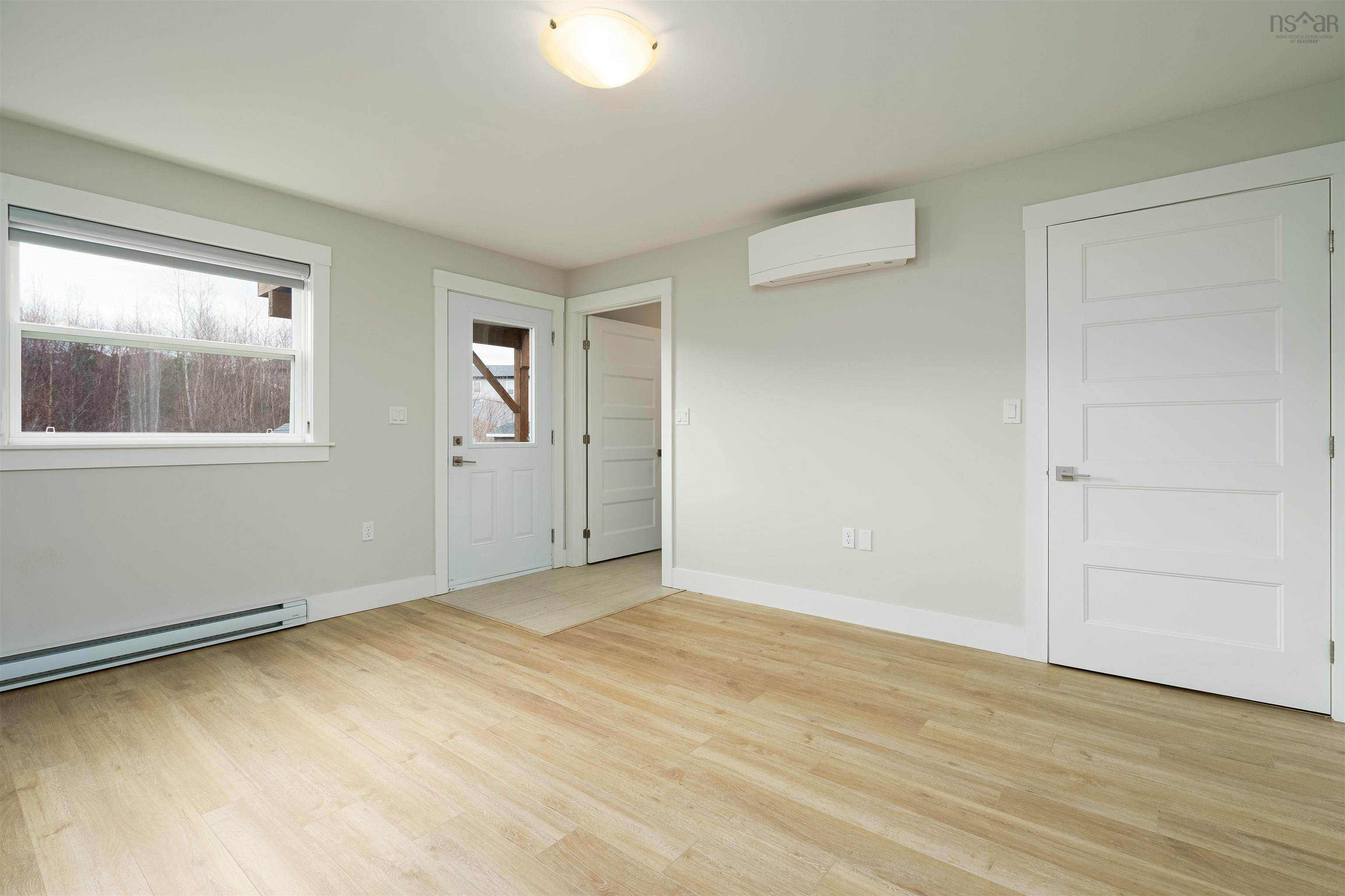 $644,900.00: 27 Onyx Crescent, Halifax