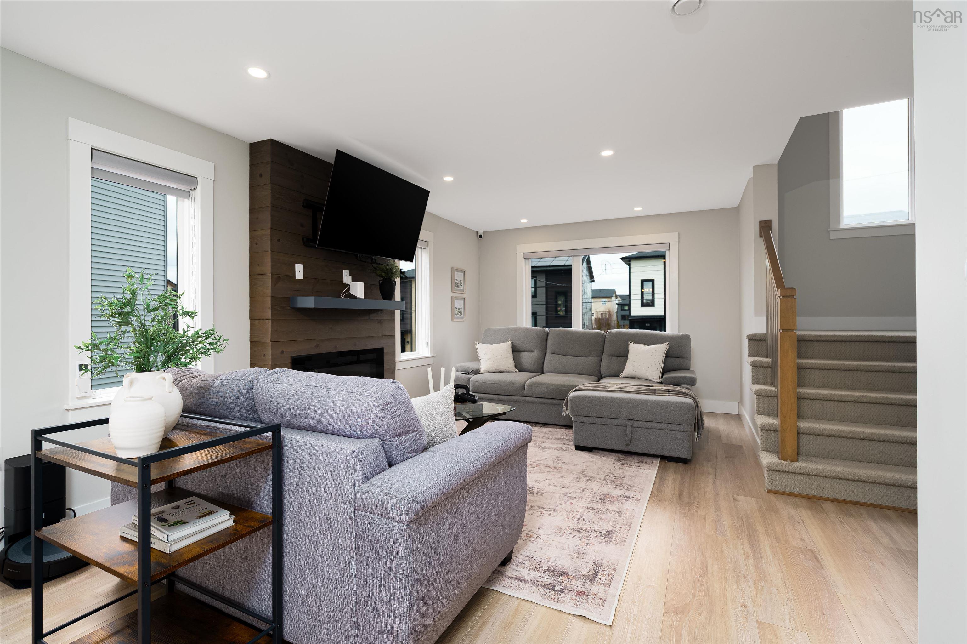 $644,900.00: 27 Onyx Crescent, Halifax