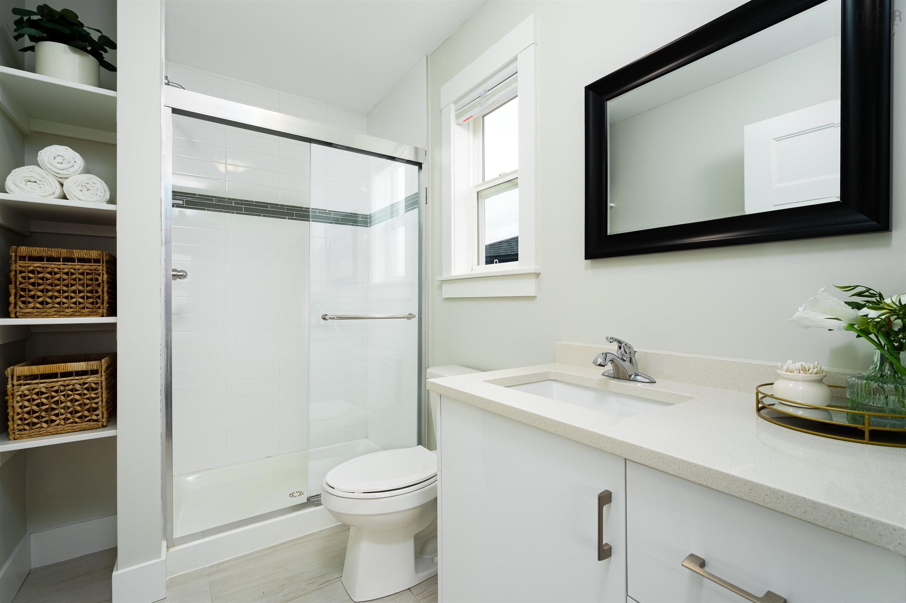 $644,900.00: 27 Onyx Crescent, Halifax