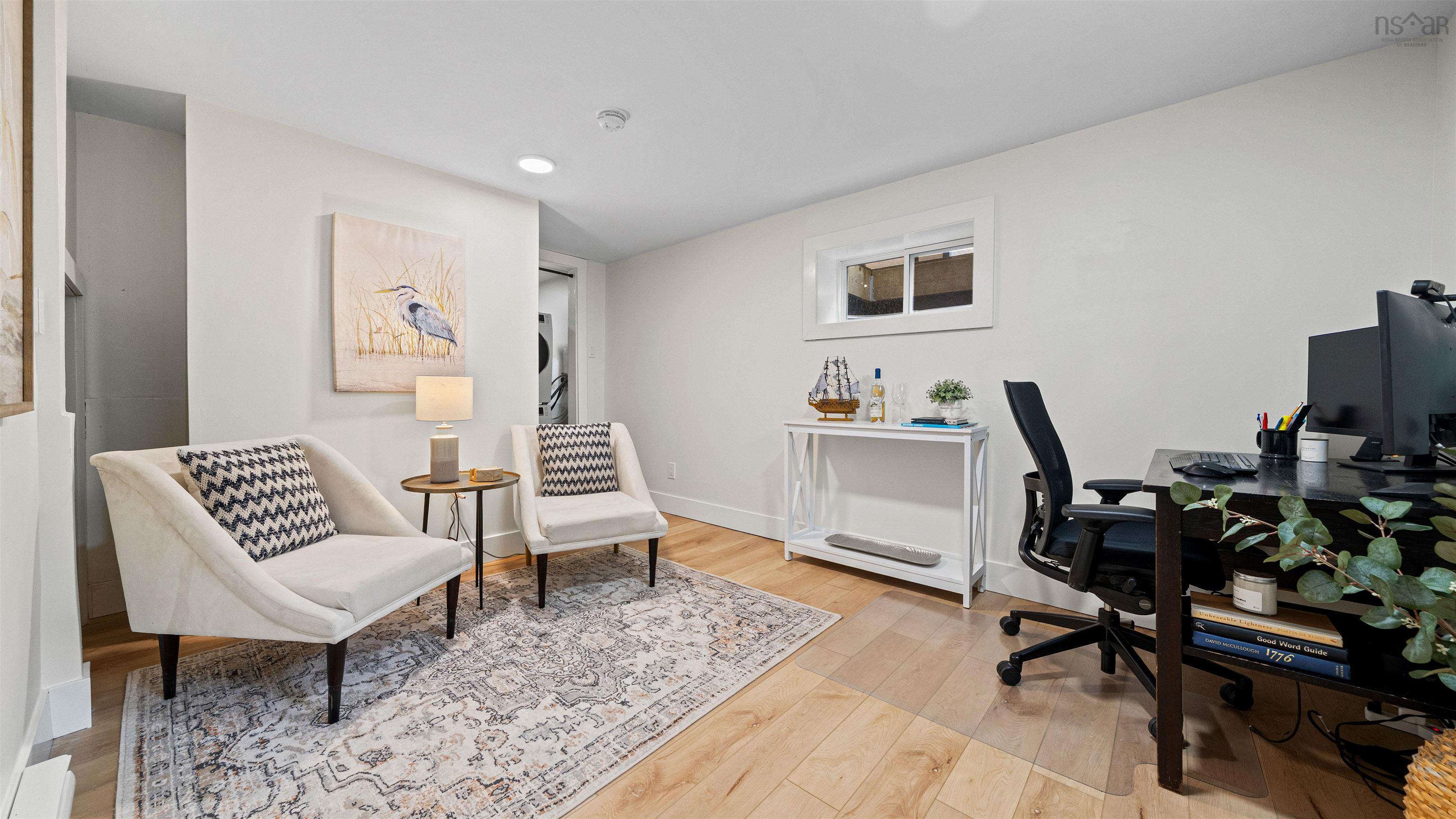 $839,900.00: 6441/6443 Summit Street, Halifax