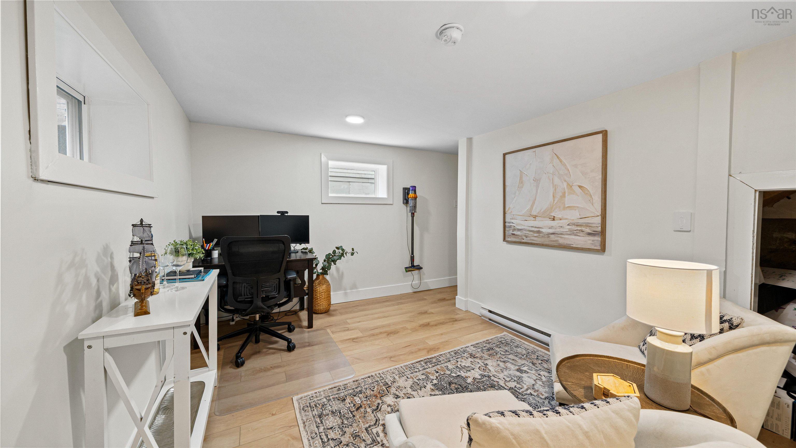 $839,900.00: 6441/6443 Summit Street, Halifax