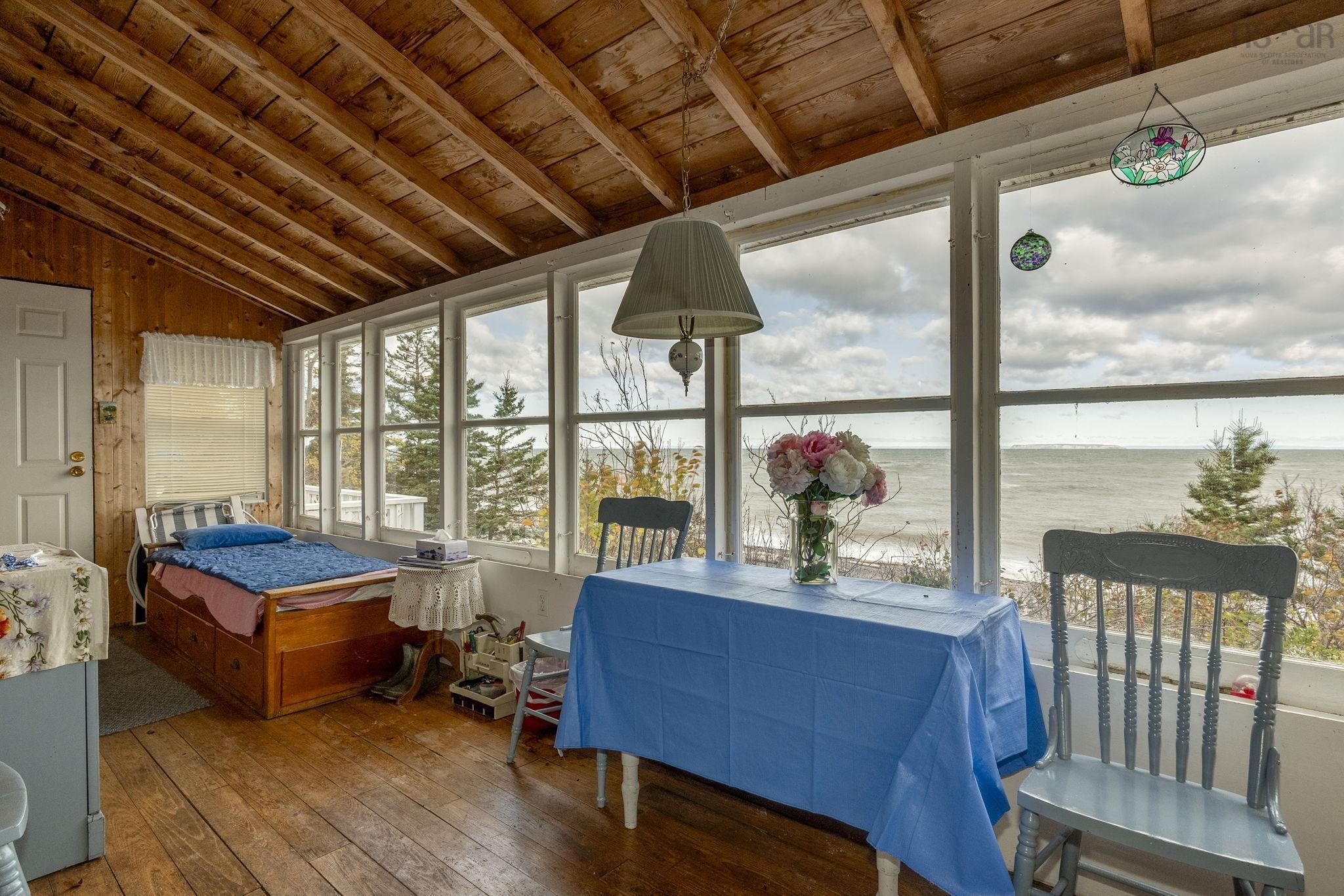 $220,000.00: 33 Lower Street, Morden