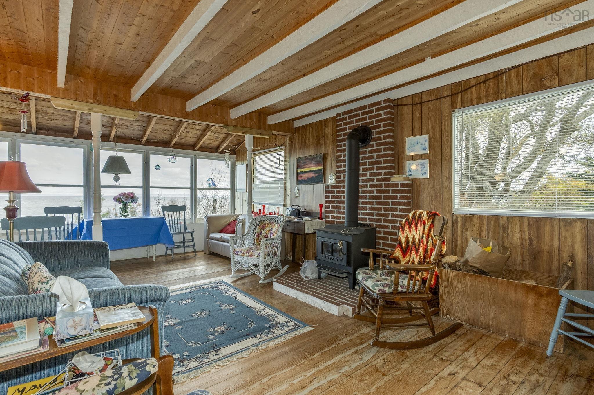 $220,000.00: 33 Lower Street, Morden