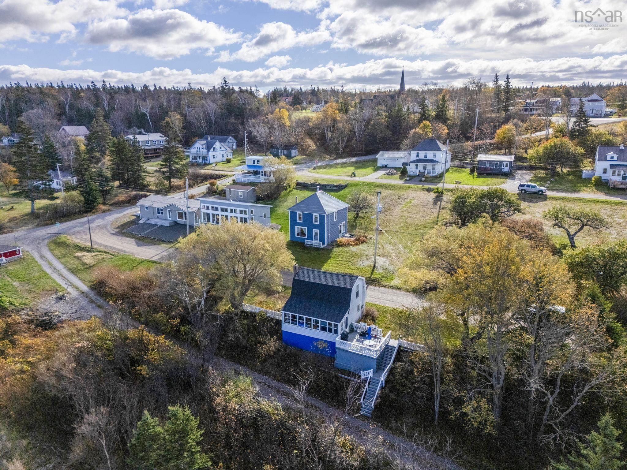 $220,000.00: 33 Lower Street, Morden