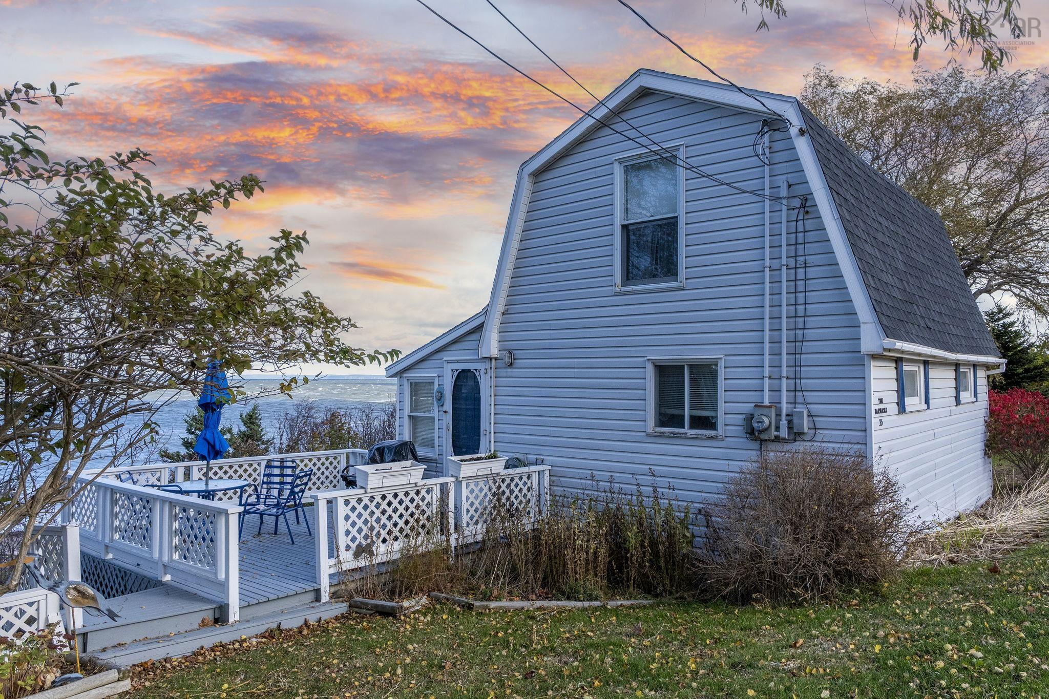 $220,000.00: 33 Lower Street, Morden