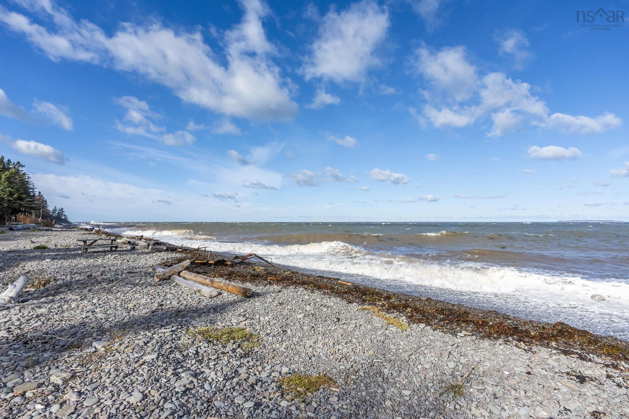 $220,000.00: 33 Lower Street, Morden