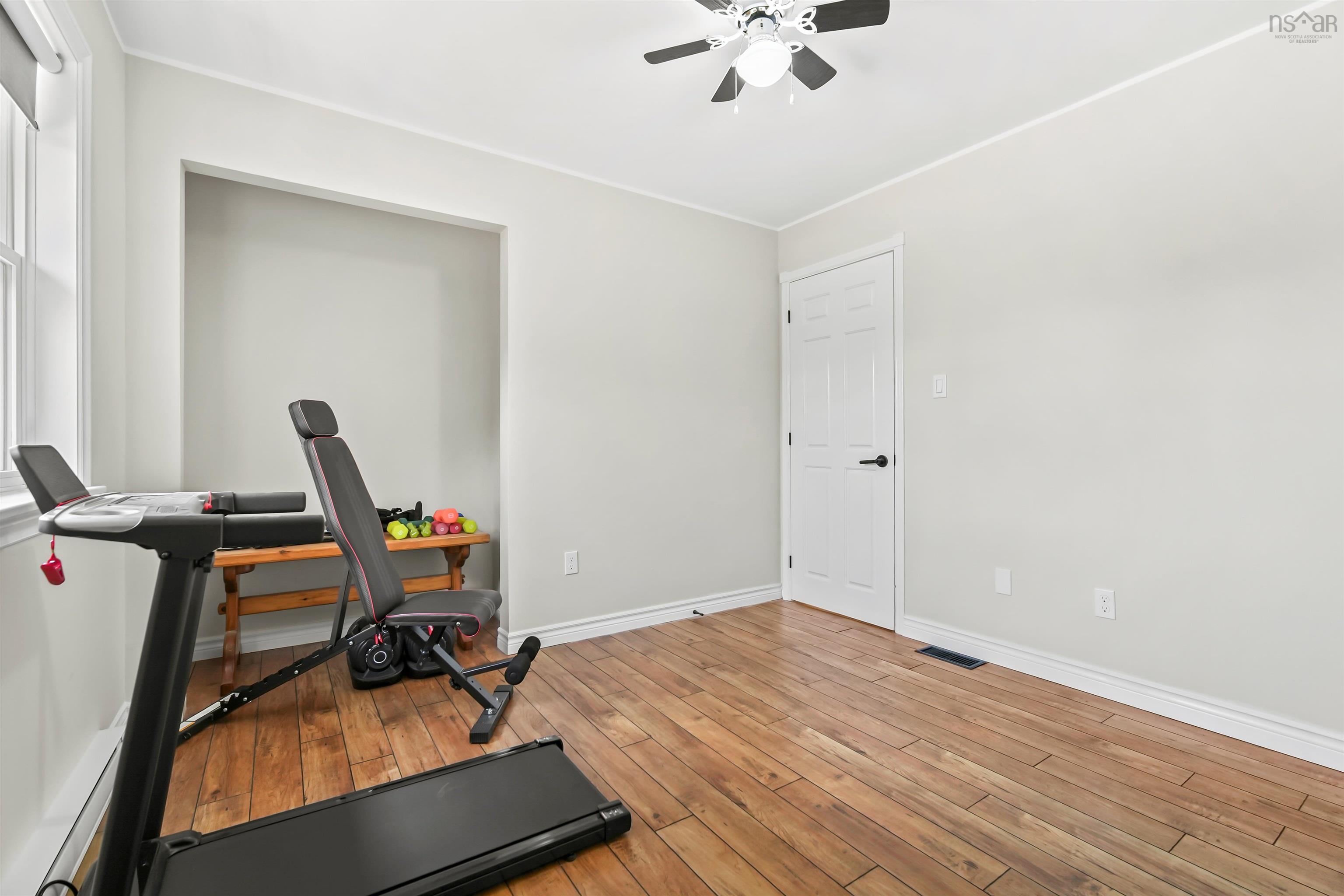 $624,900.00: 14 Shady Vista Drive, Hatchet Lake