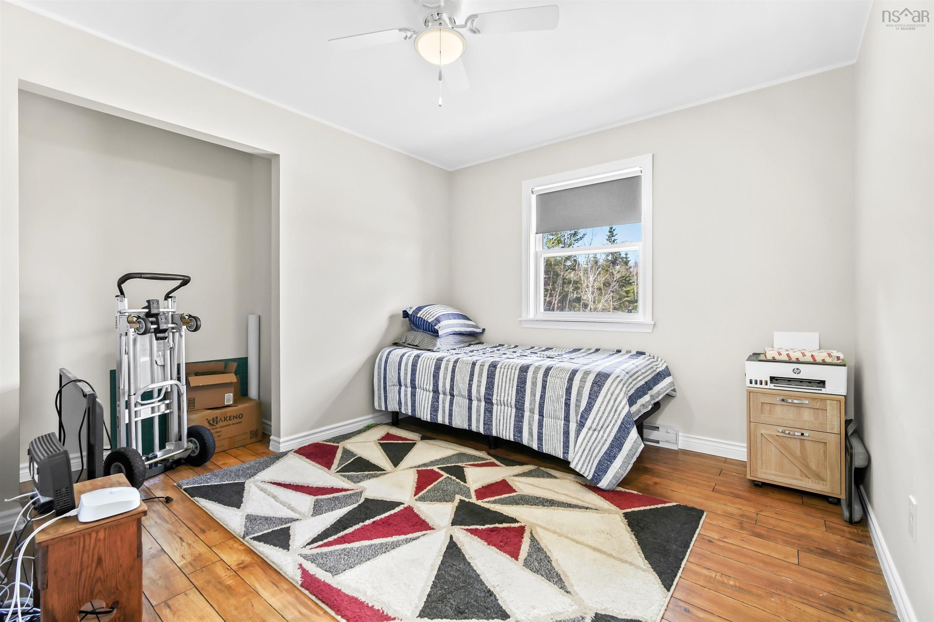 $624,900.00: 14 Shady Vista Drive, Hatchet Lake