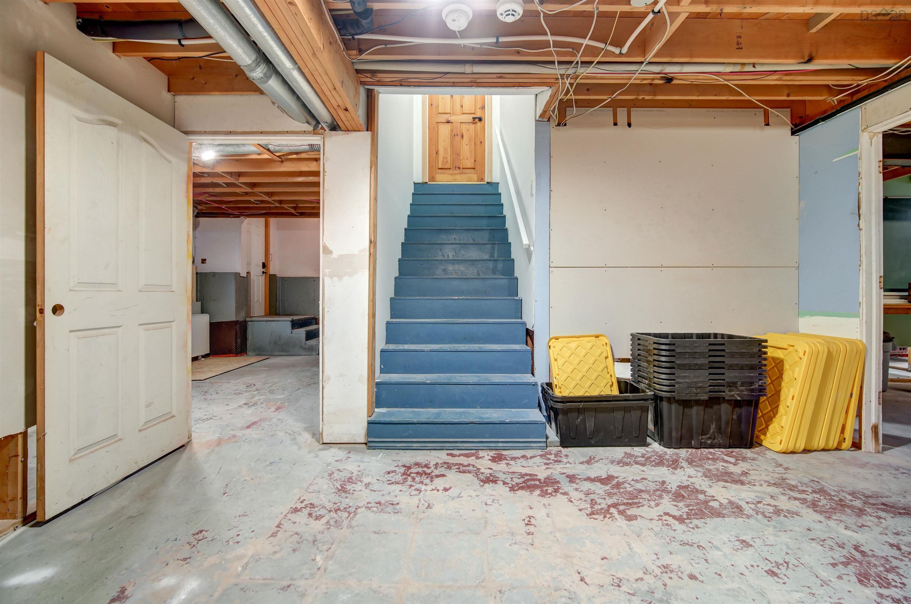 $624,900.00: 14 Shady Vista Drive, Hatchet Lake