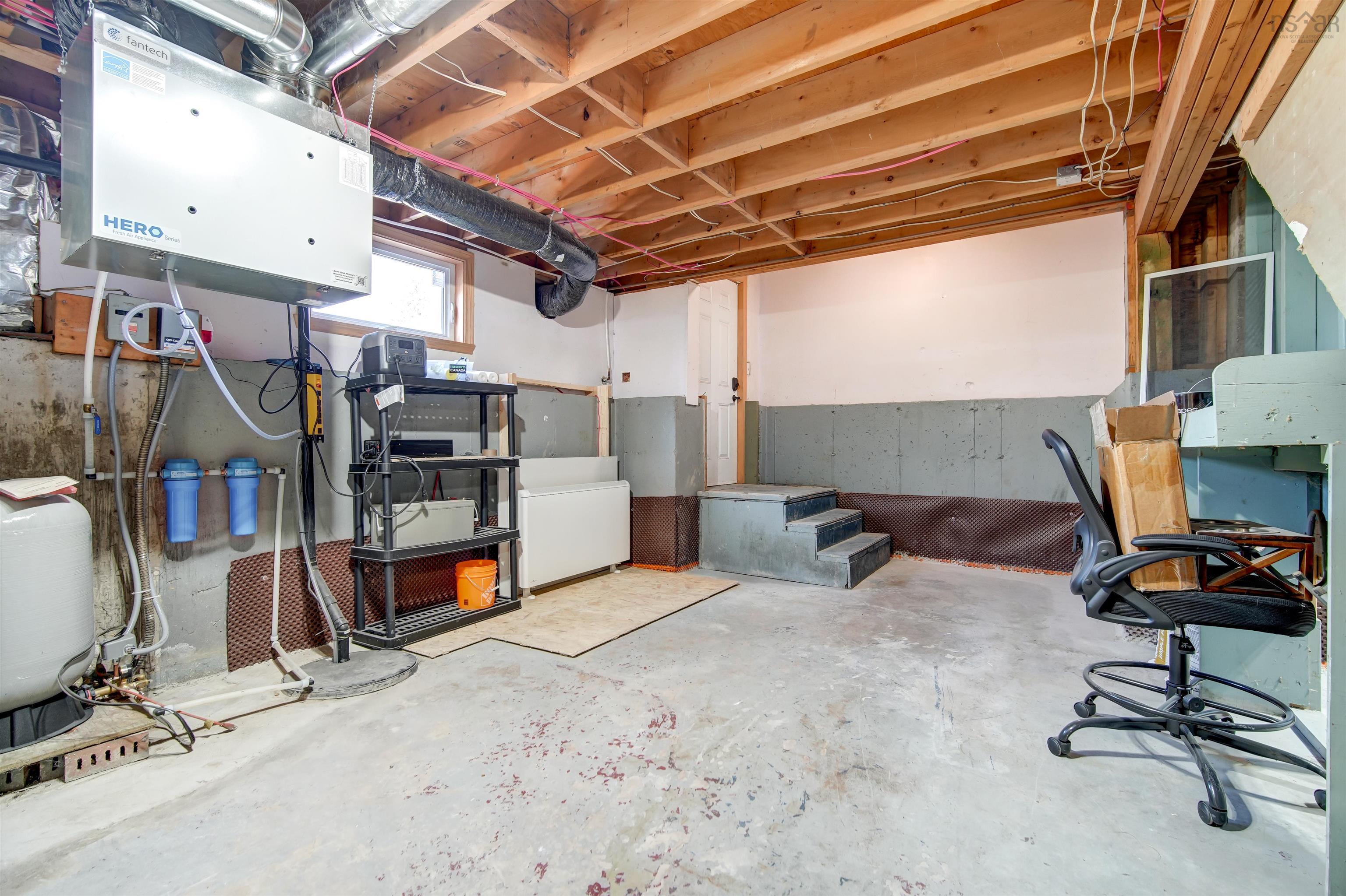 $624,900.00: 14 Shady Vista Drive, Hatchet Lake