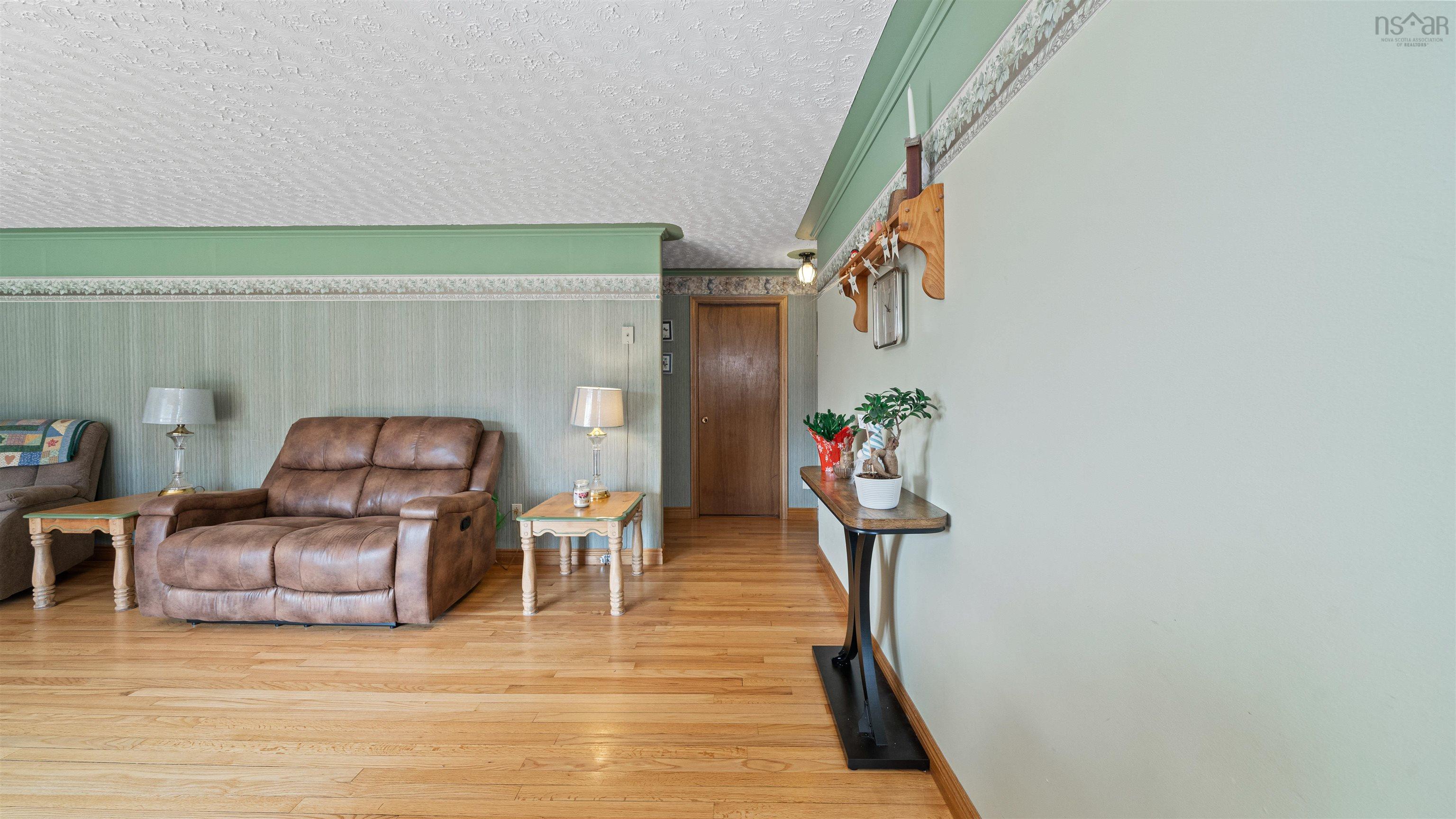 $499,900.00: 7381 7 Highway, West Chezzetcook