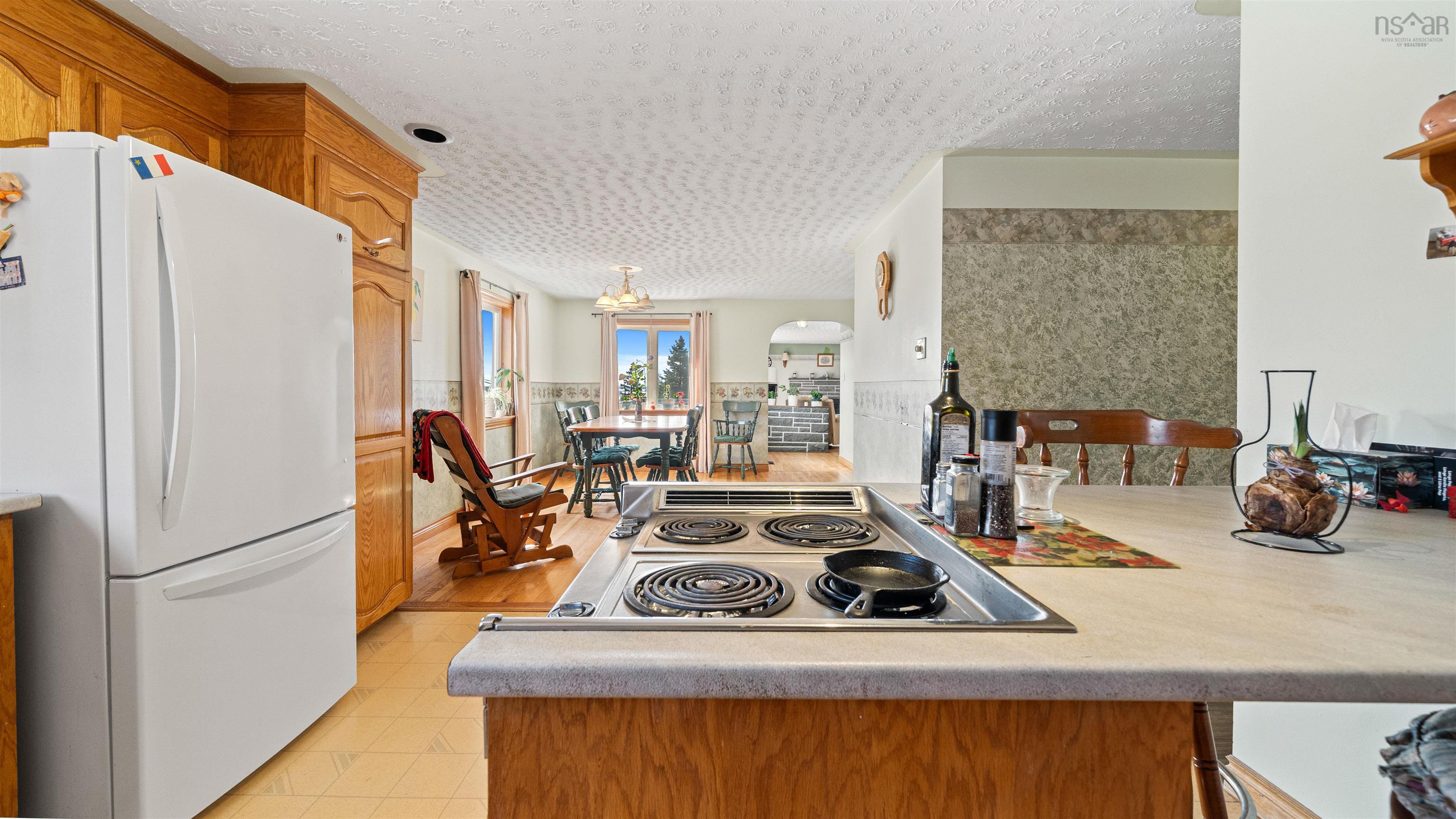 $499,900.00: 7381 7 Highway, West Chezzetcook