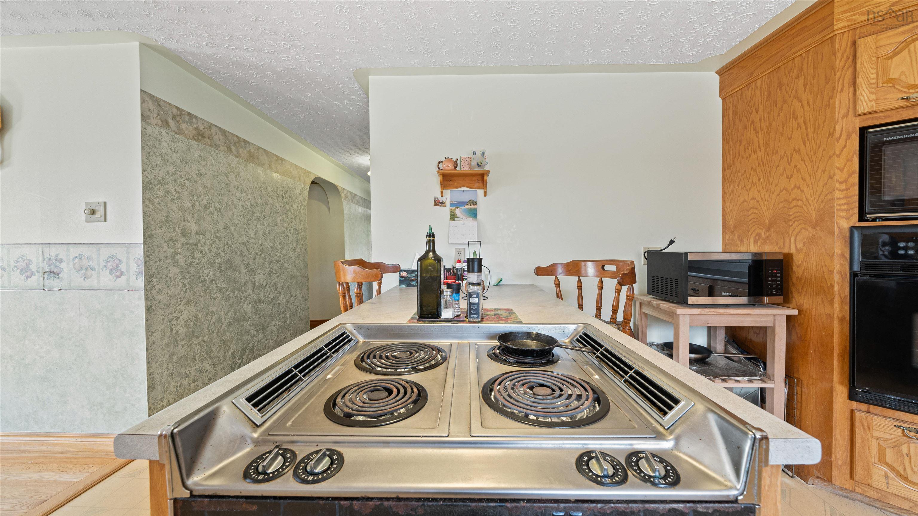 $499,900.00: 7381 7 Highway, West Chezzetcook