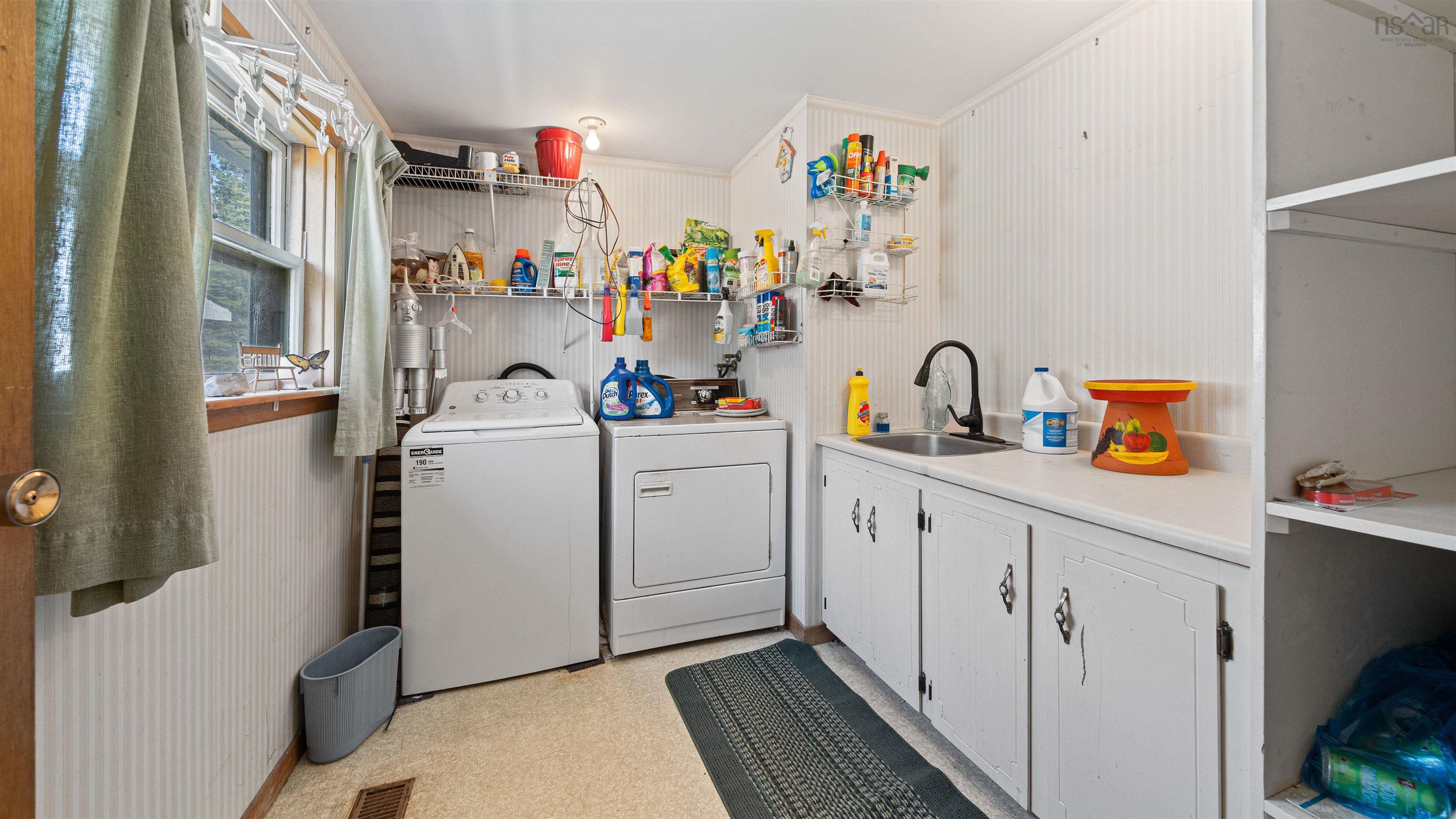 $499,900.00: 7381 7 Highway, West Chezzetcook