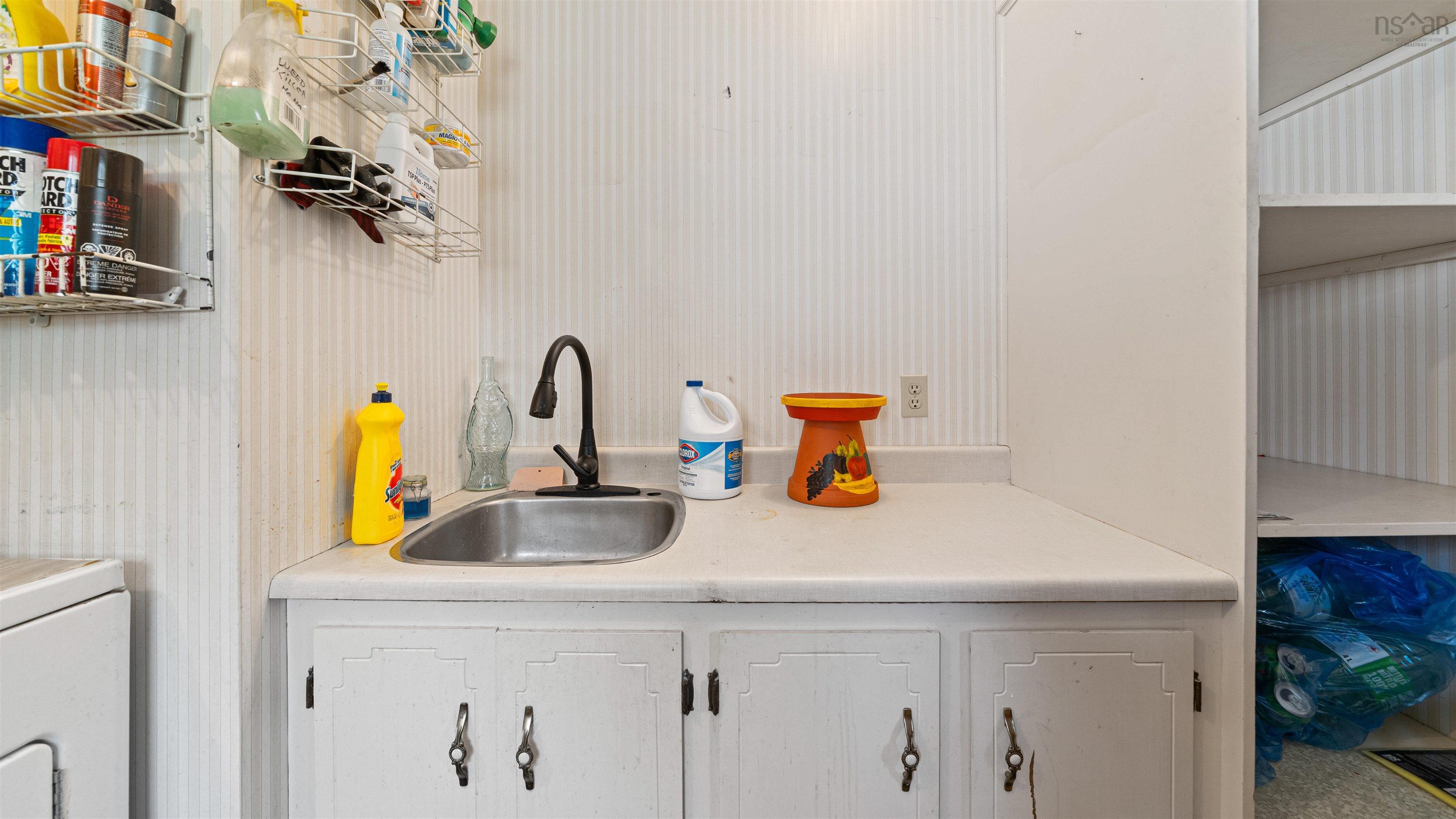 $499,900.00: 7381 7 Highway, West Chezzetcook