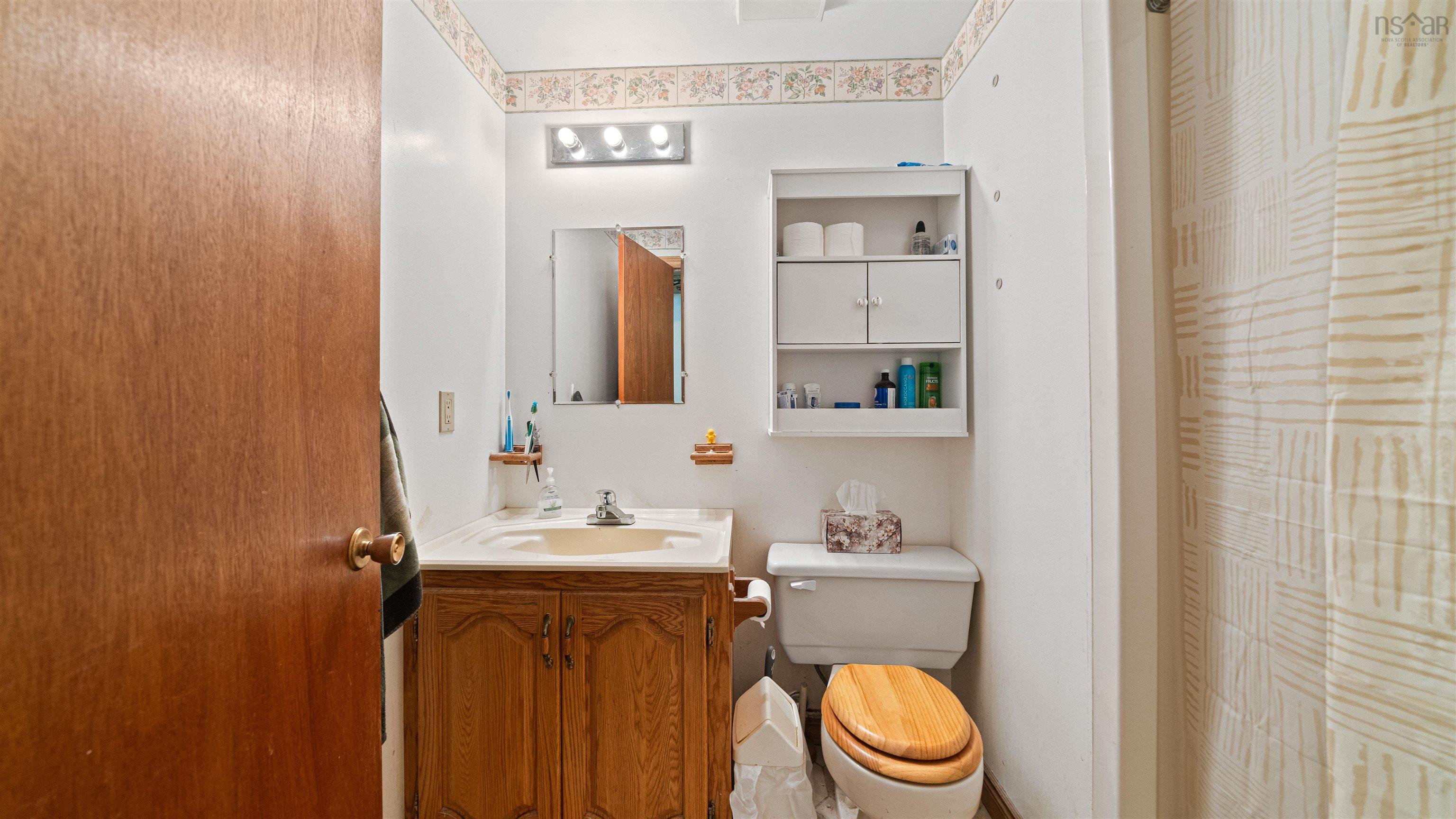 $499,900.00: 7381 7 Highway, West Chezzetcook