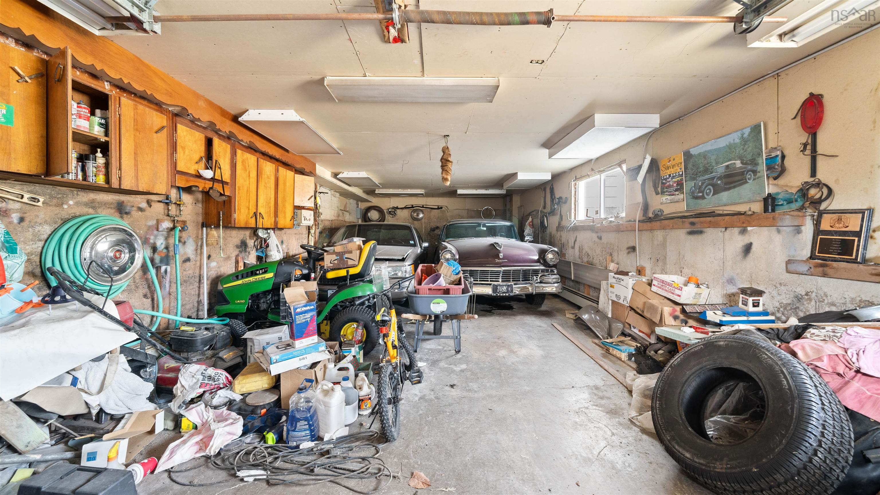 $499,900.00: 7381 7 Highway, West Chezzetcook