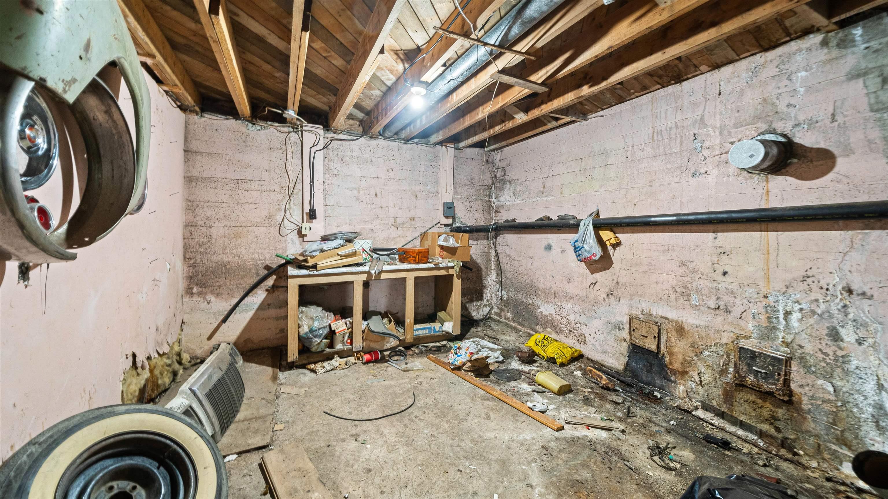 $499,900.00: 7381 7 Highway, West Chezzetcook