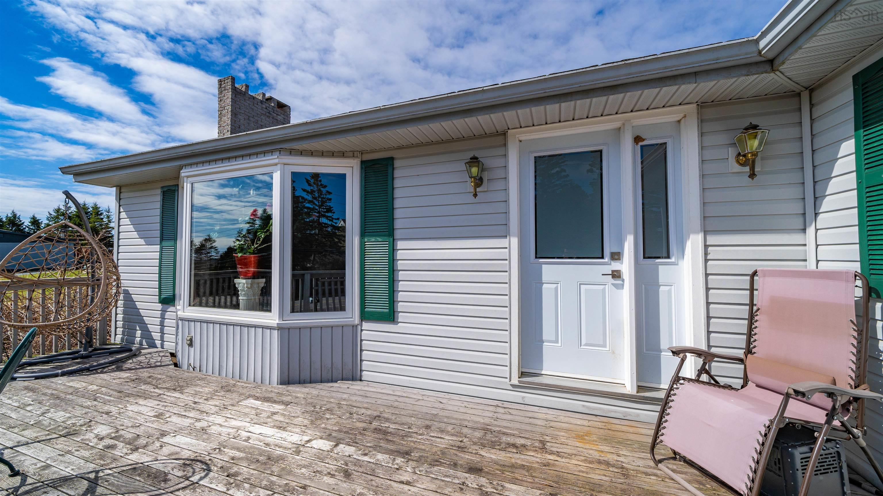 $499,900.00: 7381 7 Highway, West Chezzetcook