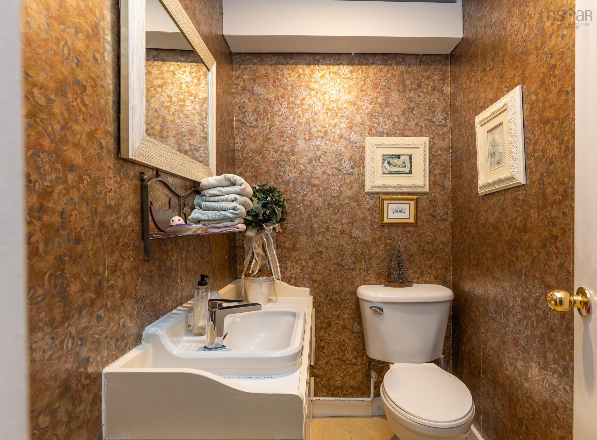 $899,000.00: 4 Market Street, Yarmouth