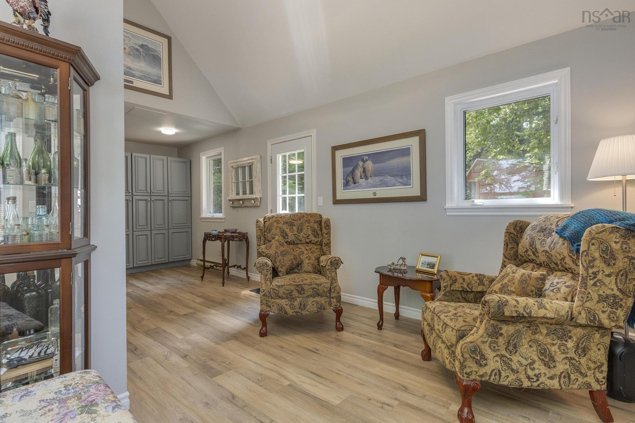 $995,000.00: 945 High Landing Road, Parkdale