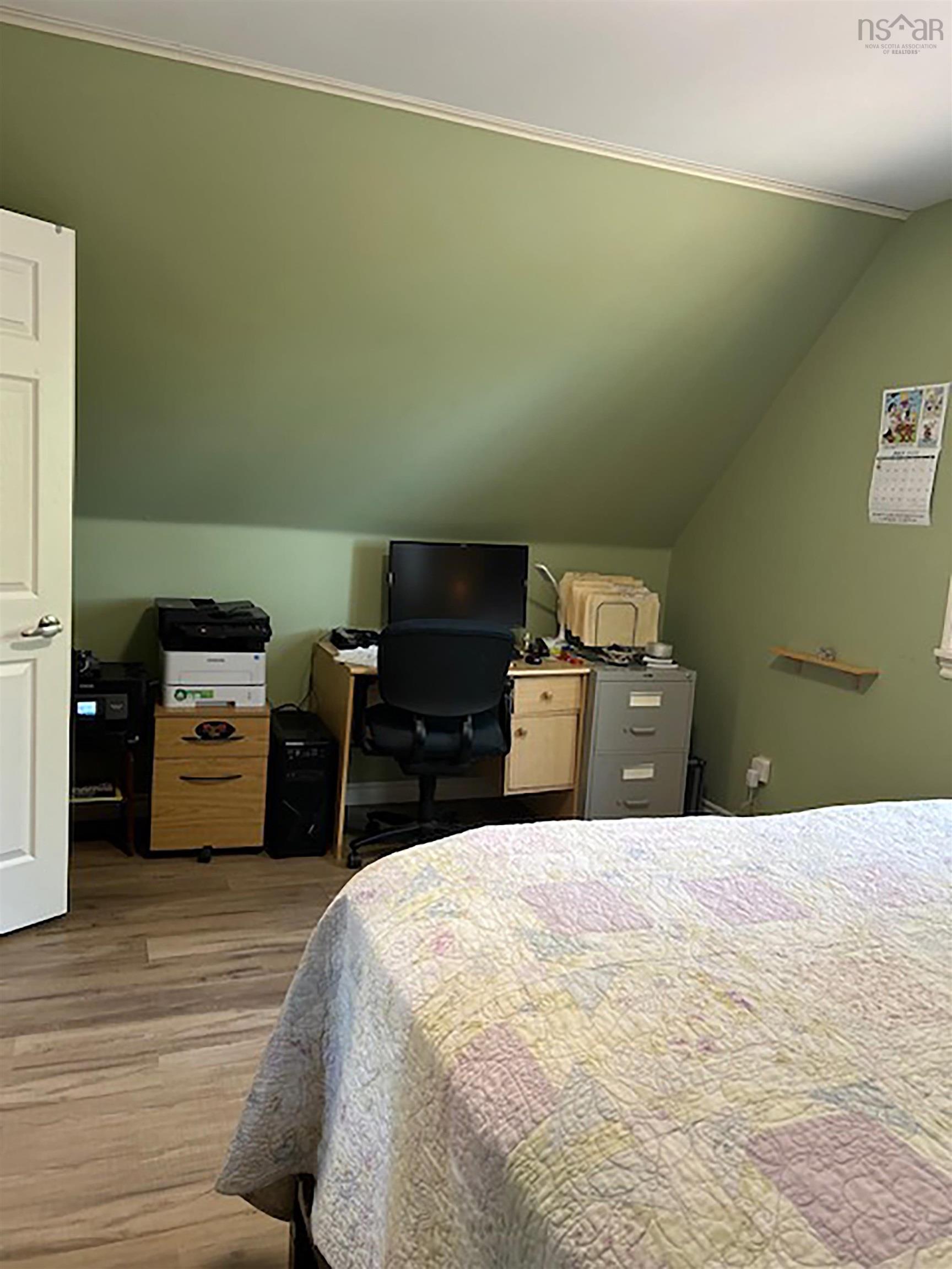 $995,000.00: 945 High Landing Road, Parkdale