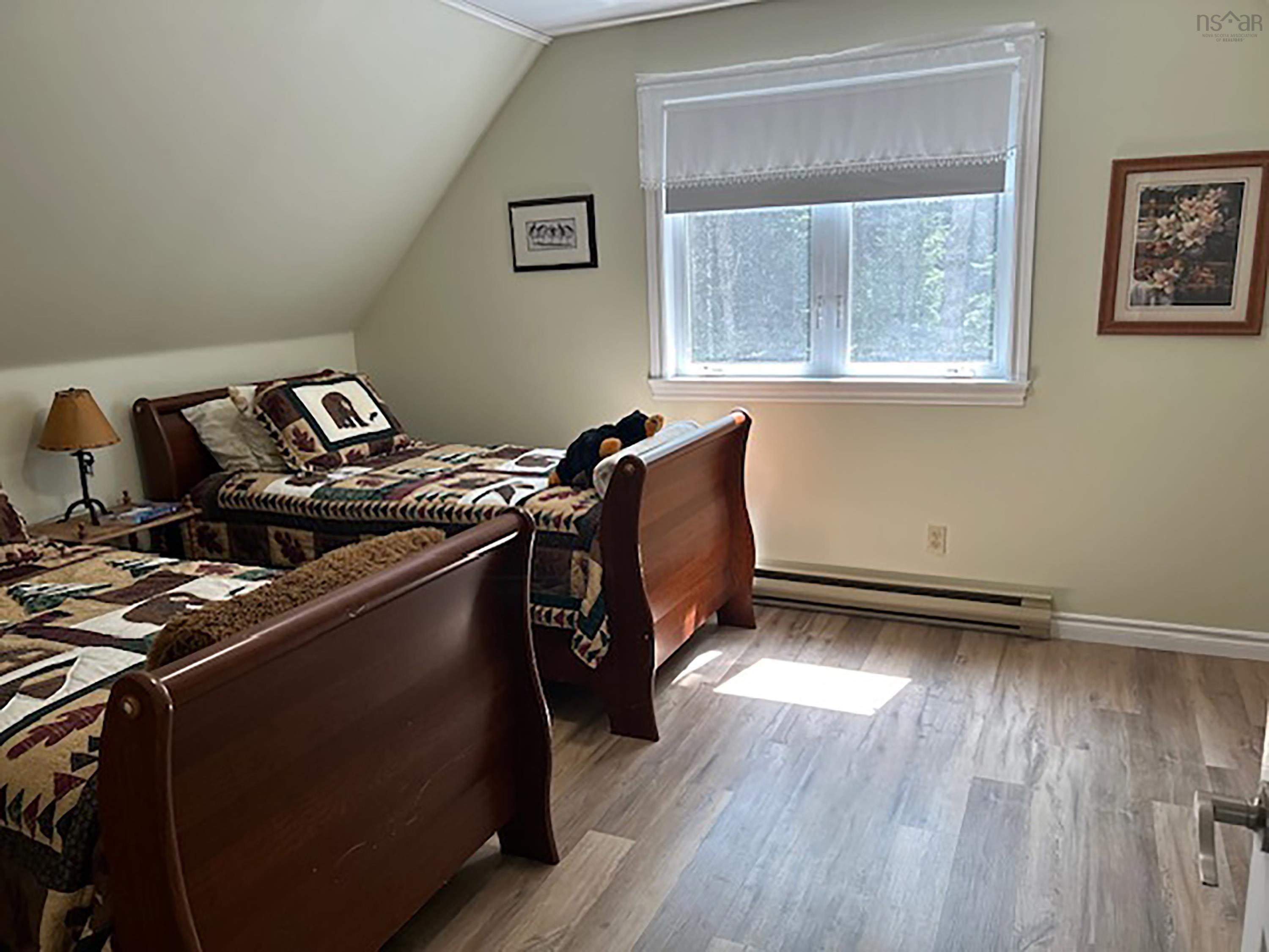 $995,000.00: 945 High Landing Road, Parkdale